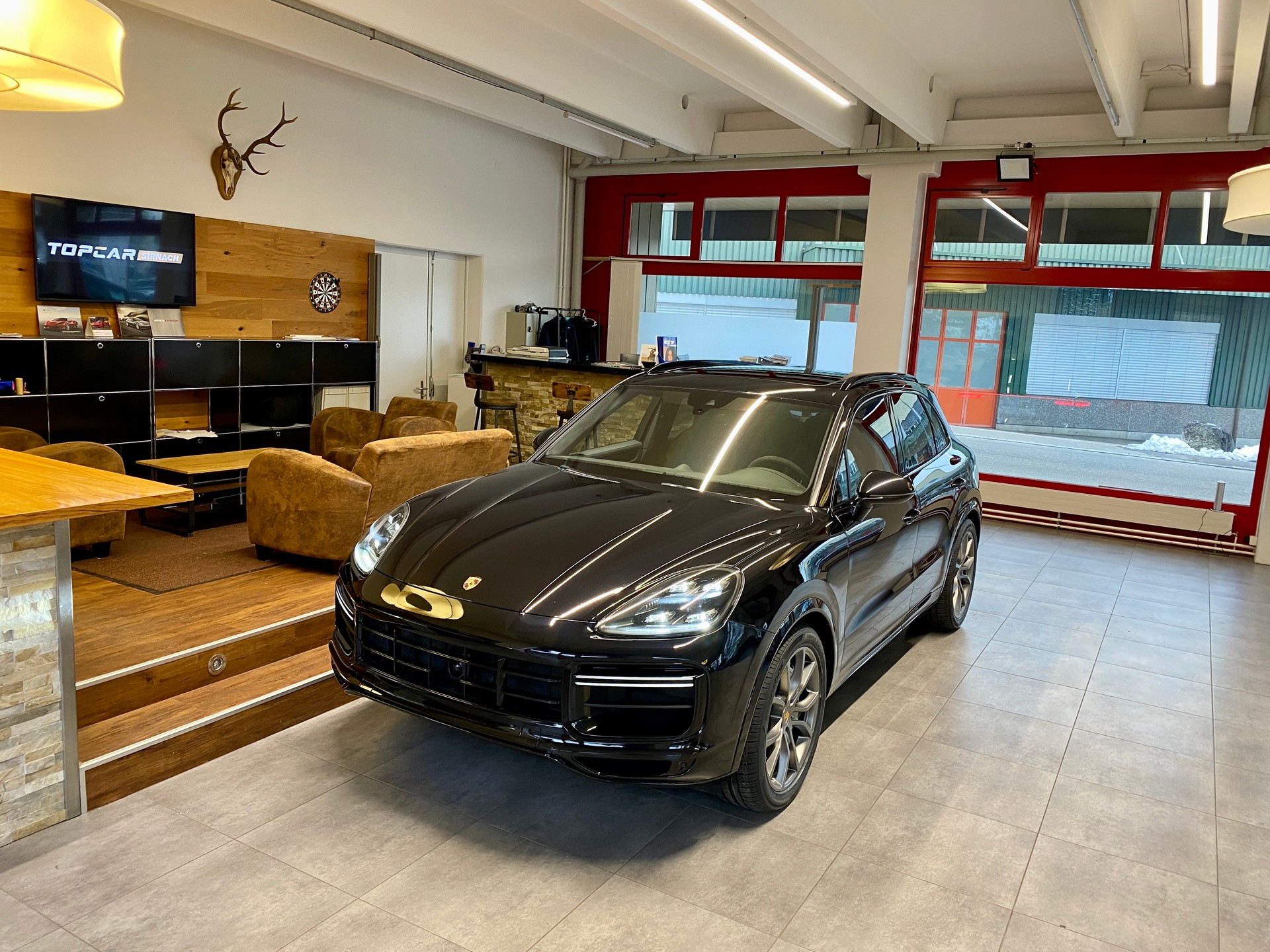 PORSCHE Cayenne Turbo-image-0