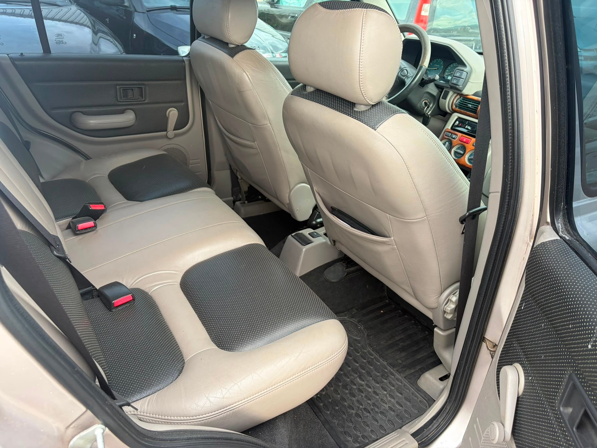 LAND ROVER Freelander 1.8 XEi Wagon-image-11