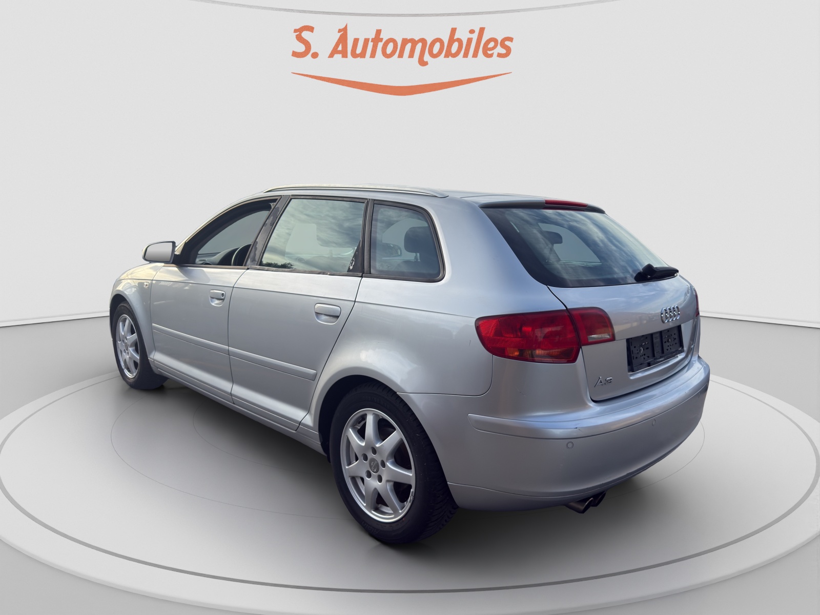 AUDI A3 Sportback 1.8 Turbo FSI Attraction-image-2