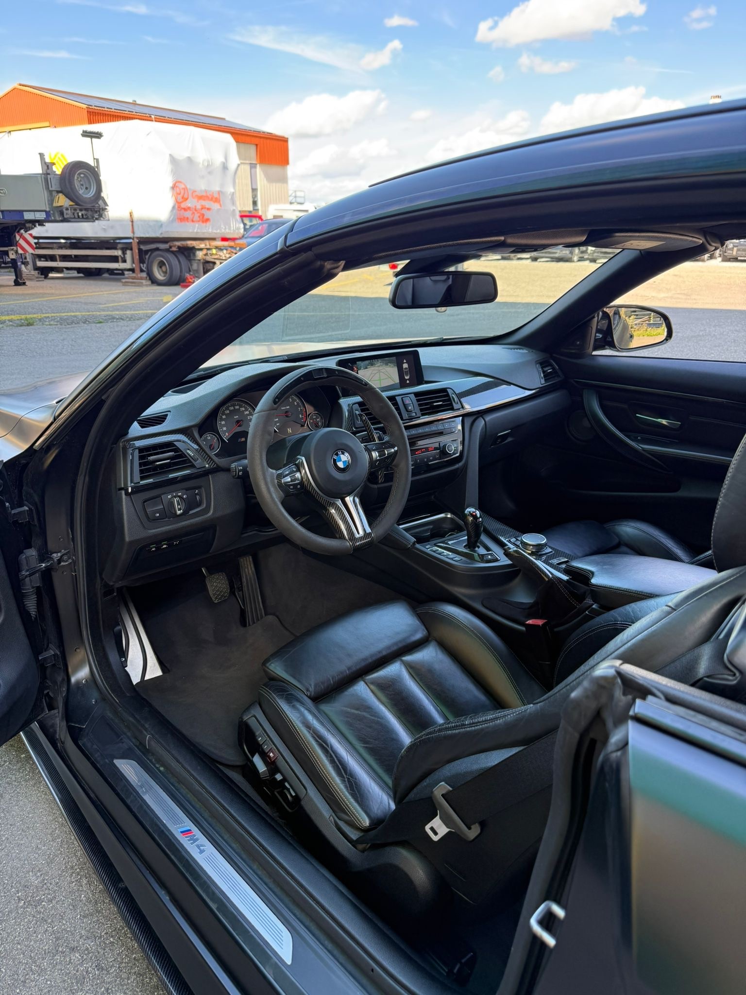 BMW M4 Cabriolet DKG-image-9