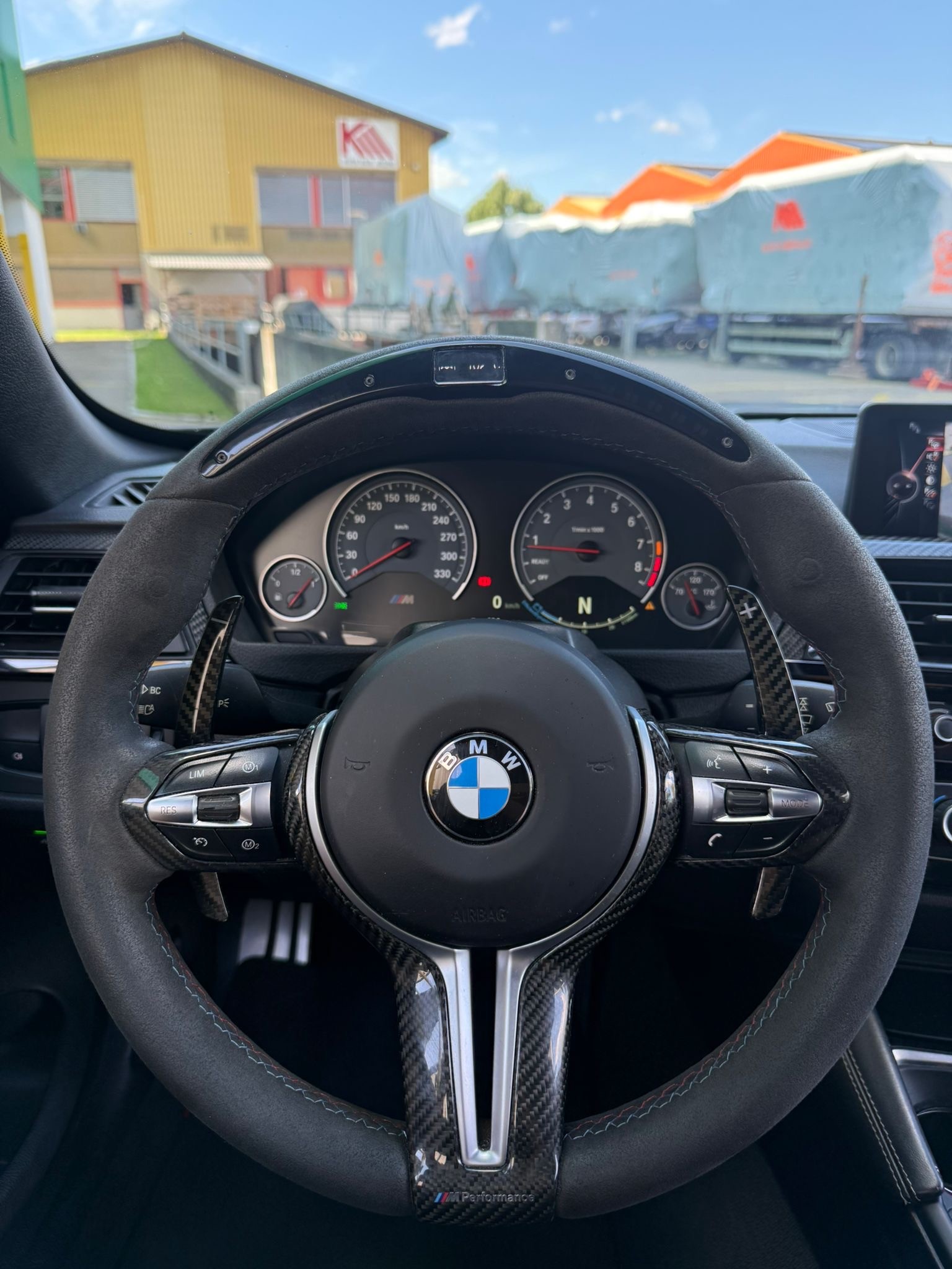 BMW M4 Cabriolet DKG-image-11