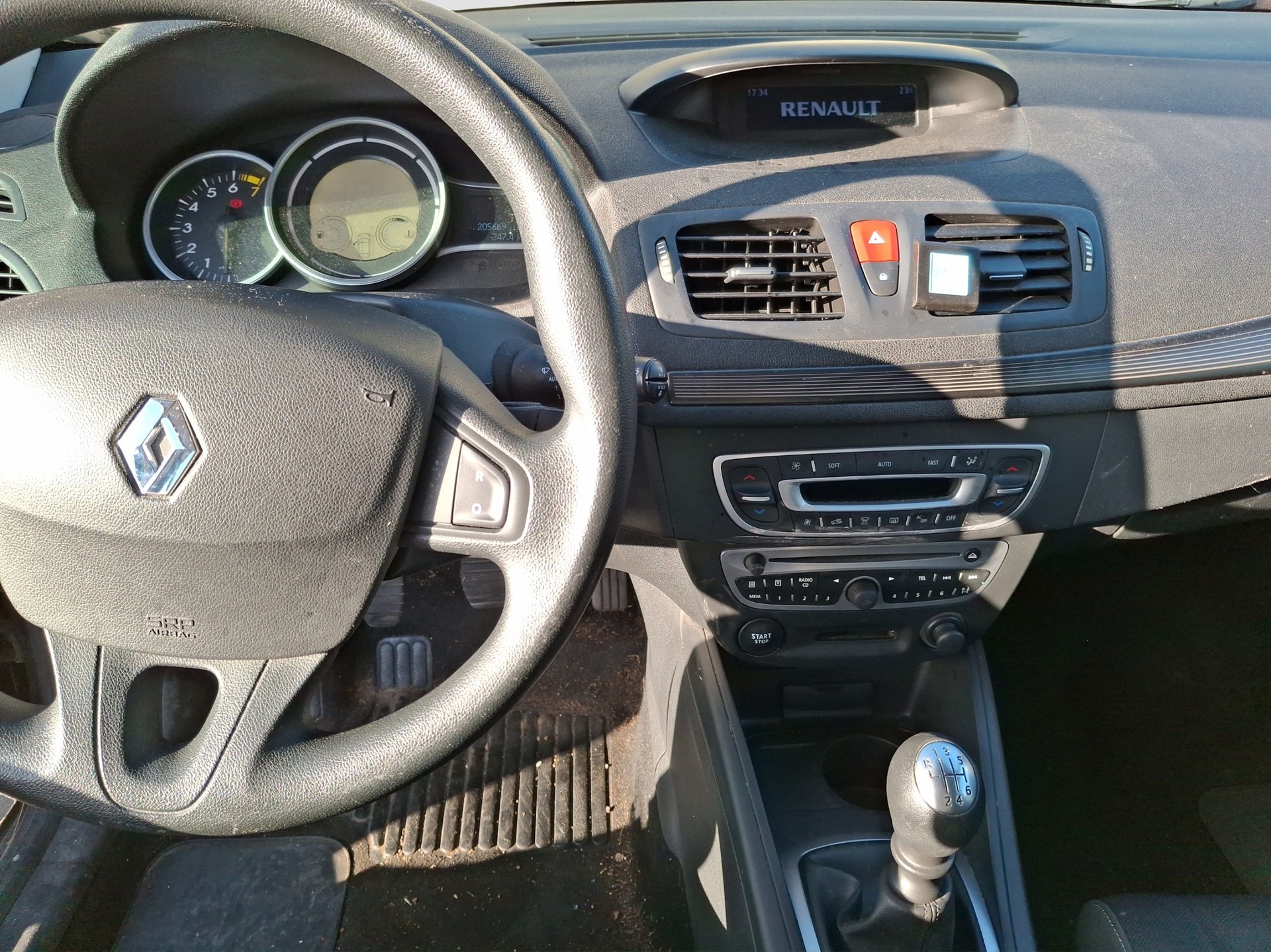 RENAULT Mégane Grandtour 1.4 16V Turbo Expression-image-8