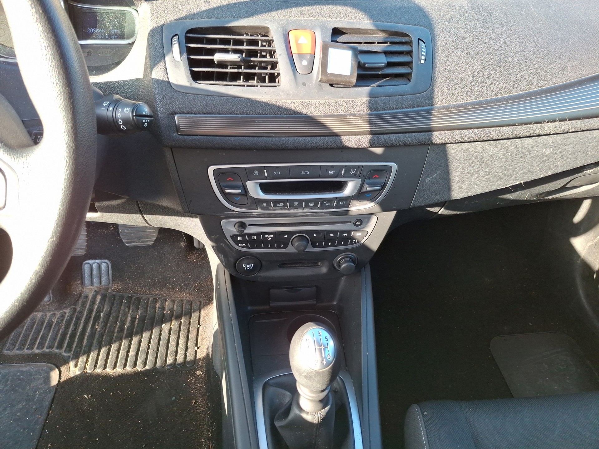 RENAULT Mégane Grandtour 1.4 16V Turbo Expression-image-9
