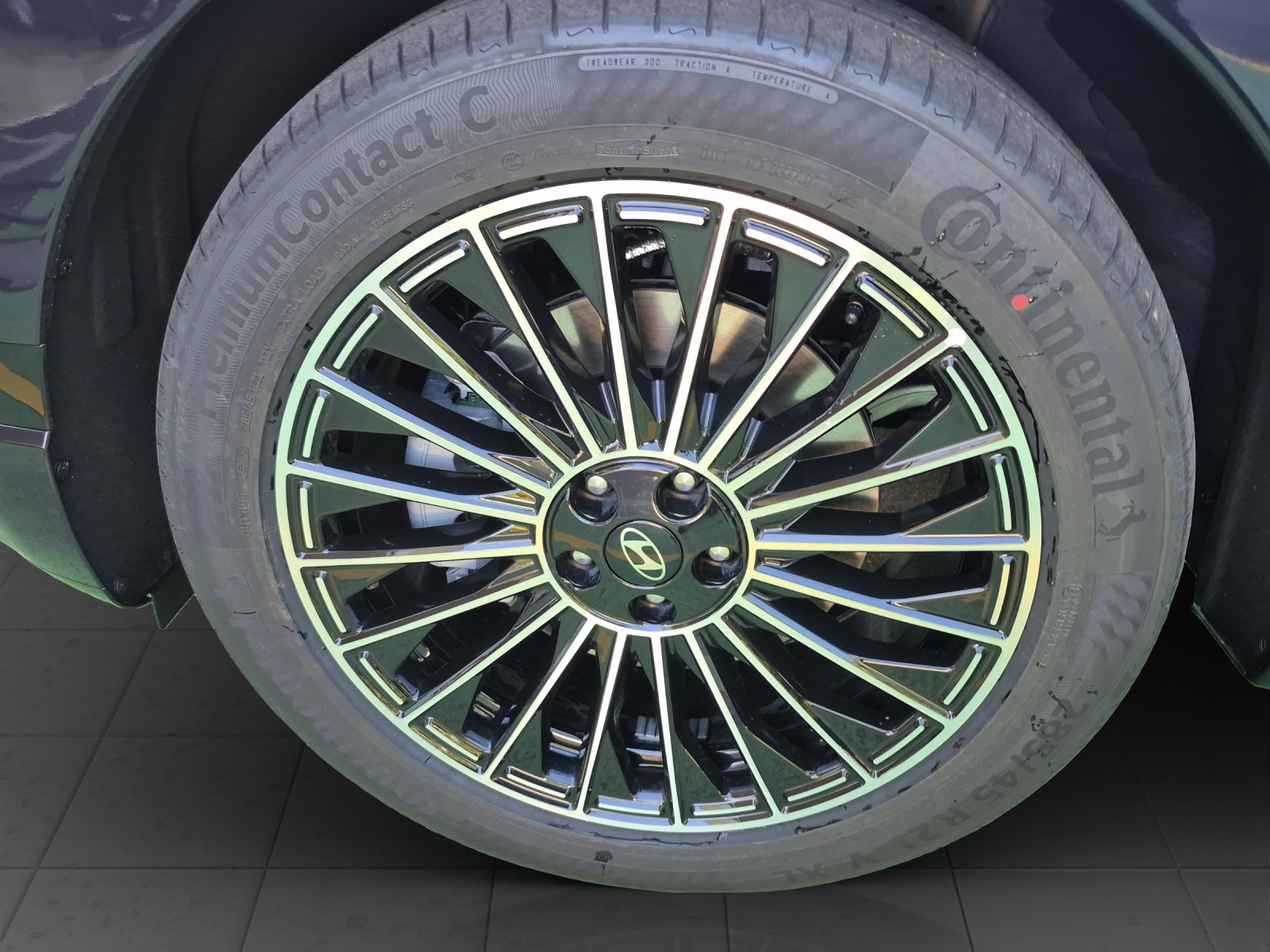 HYUNDAI Ioniq 9 Calligraphy 4WD-image-12