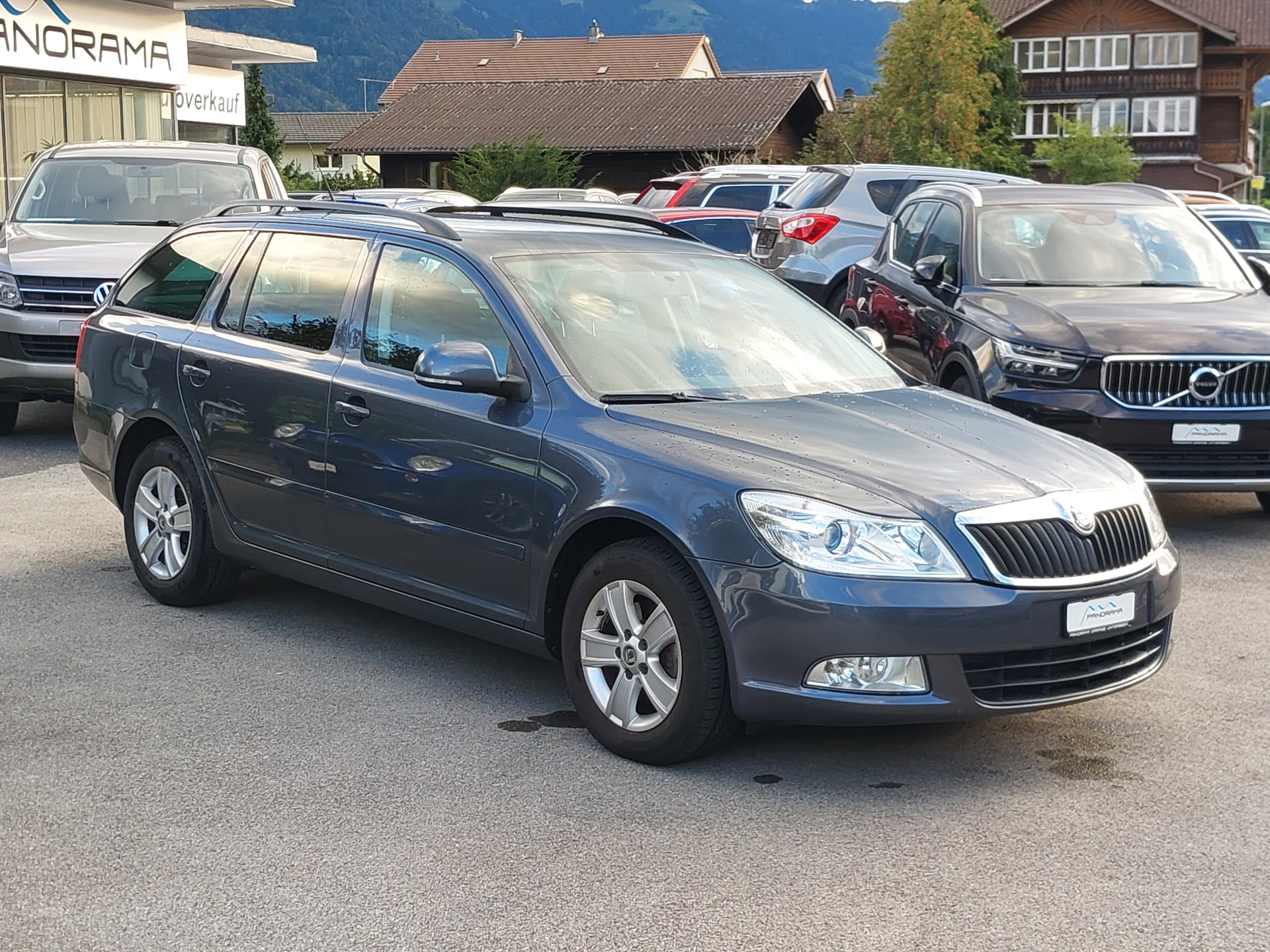 SKODA Octavia Combi 1.8 TSI 50Years 4x4-image-0