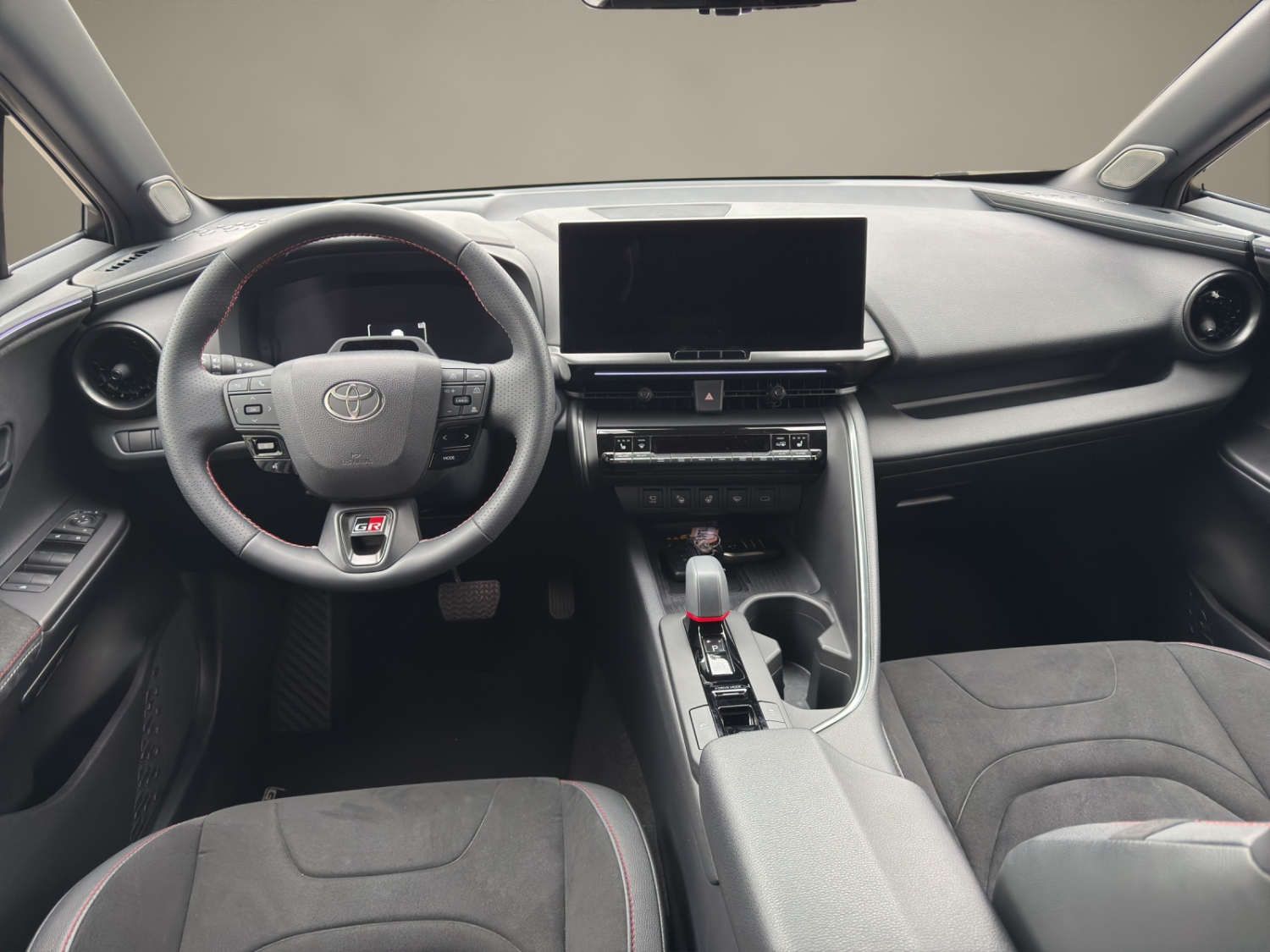 TOYOTA C-HR 2.0 HEV GR Sport Premiere 4x4-image-10