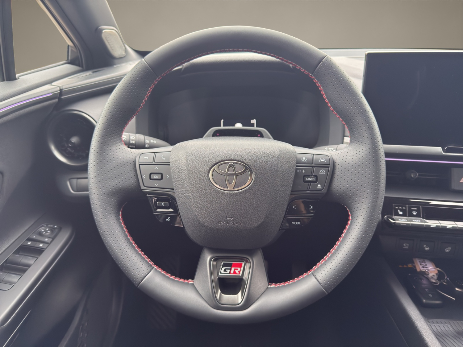 TOYOTA C-HR 2.0 HEV GR Sport Premiere 4x4-image-12