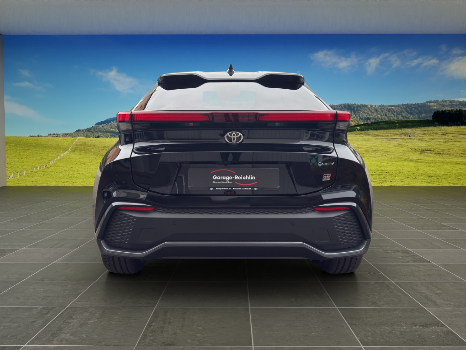 TOYOTA C-HR 2.0 HEV GR Sport Premiere 4x4-image-3