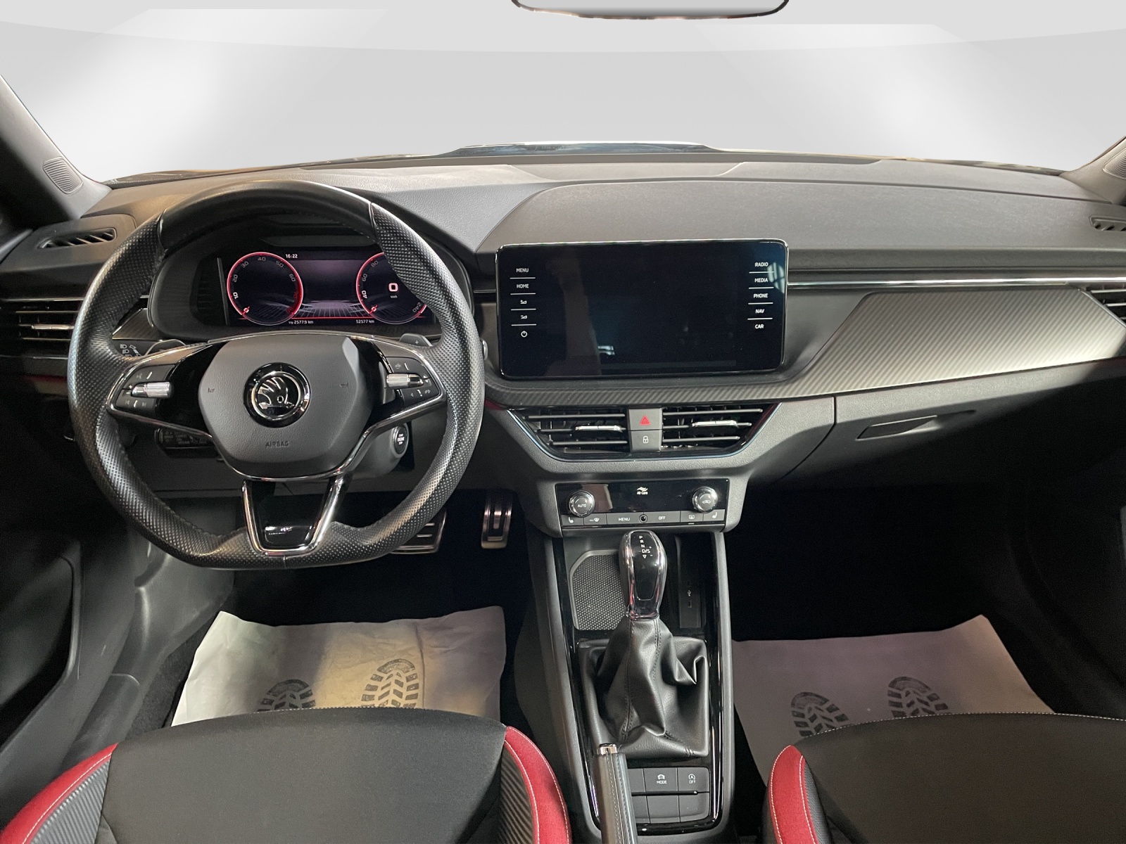 SKODA Kamiq 1.5 TSI Monte Carlo DSG-image-9