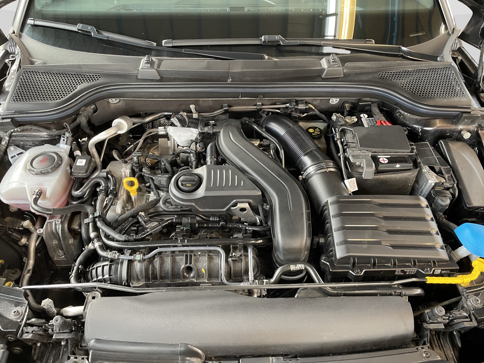 SKODA Kamiq 1.5 TSI Monte Carlo DSG-image-16