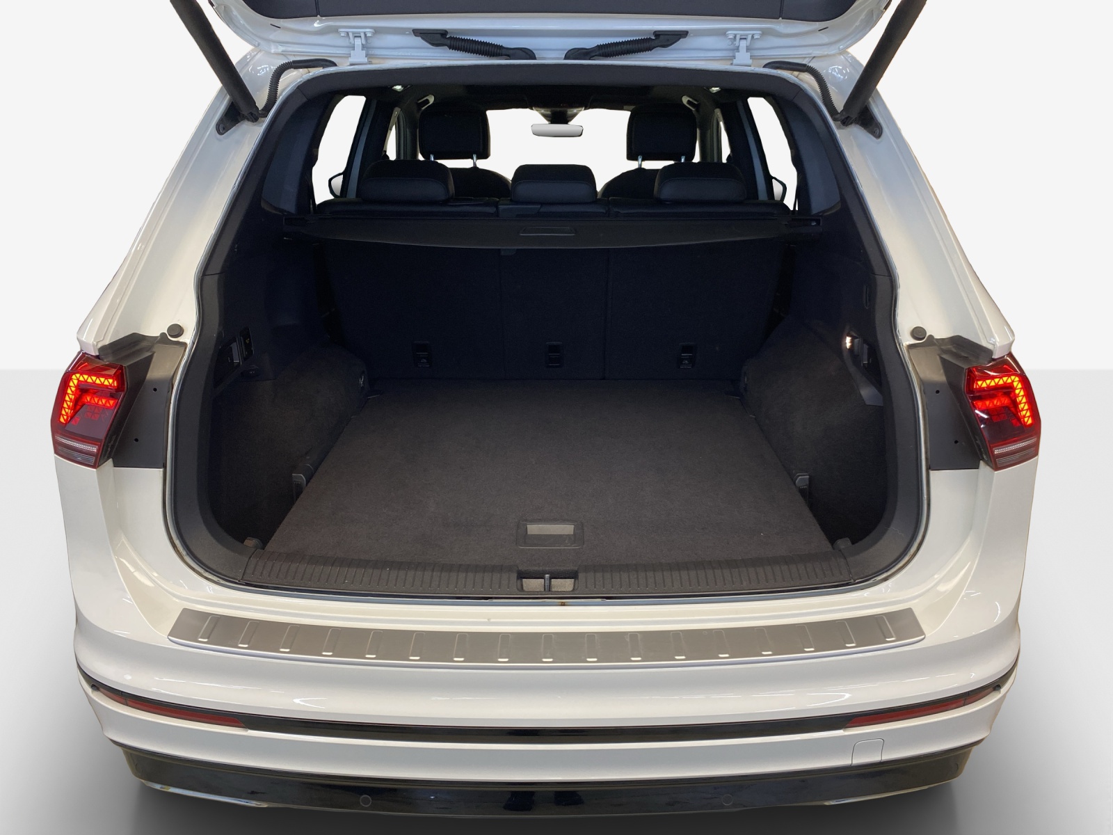 VW Tiguan Allspace 2.0TSI Highline 4Motion DSG-image-12