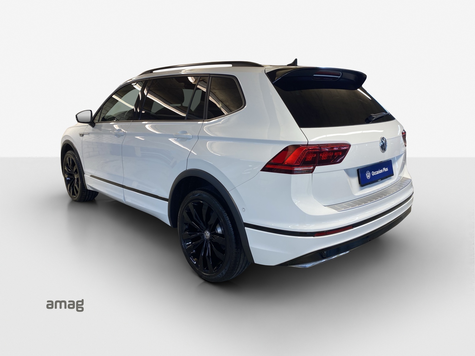 VW Tiguan Allspace 2.0TSI Highline 4Motion DSG-image-2