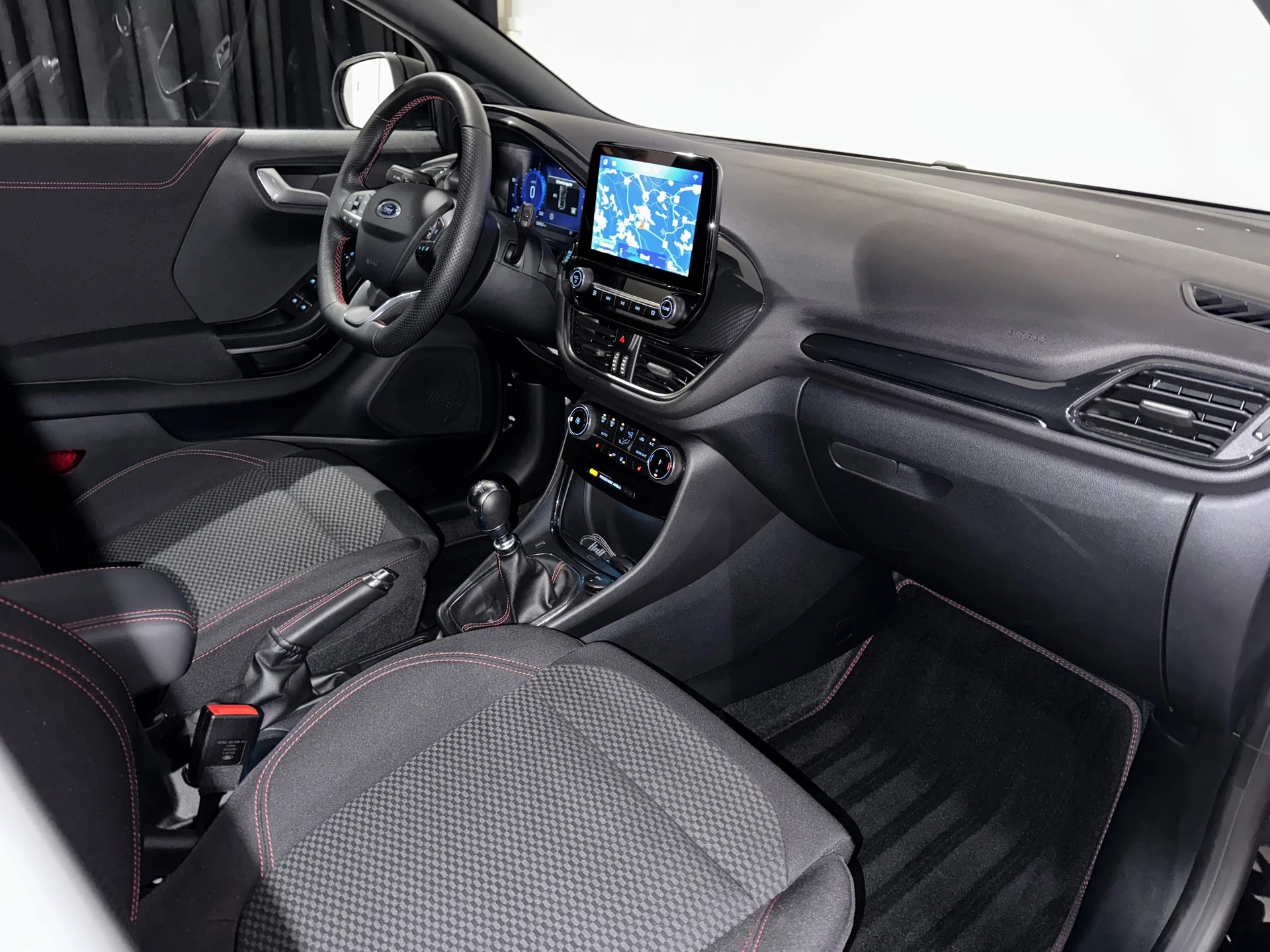 FORD Puma 1.0 MHEV ST-Line-image-10