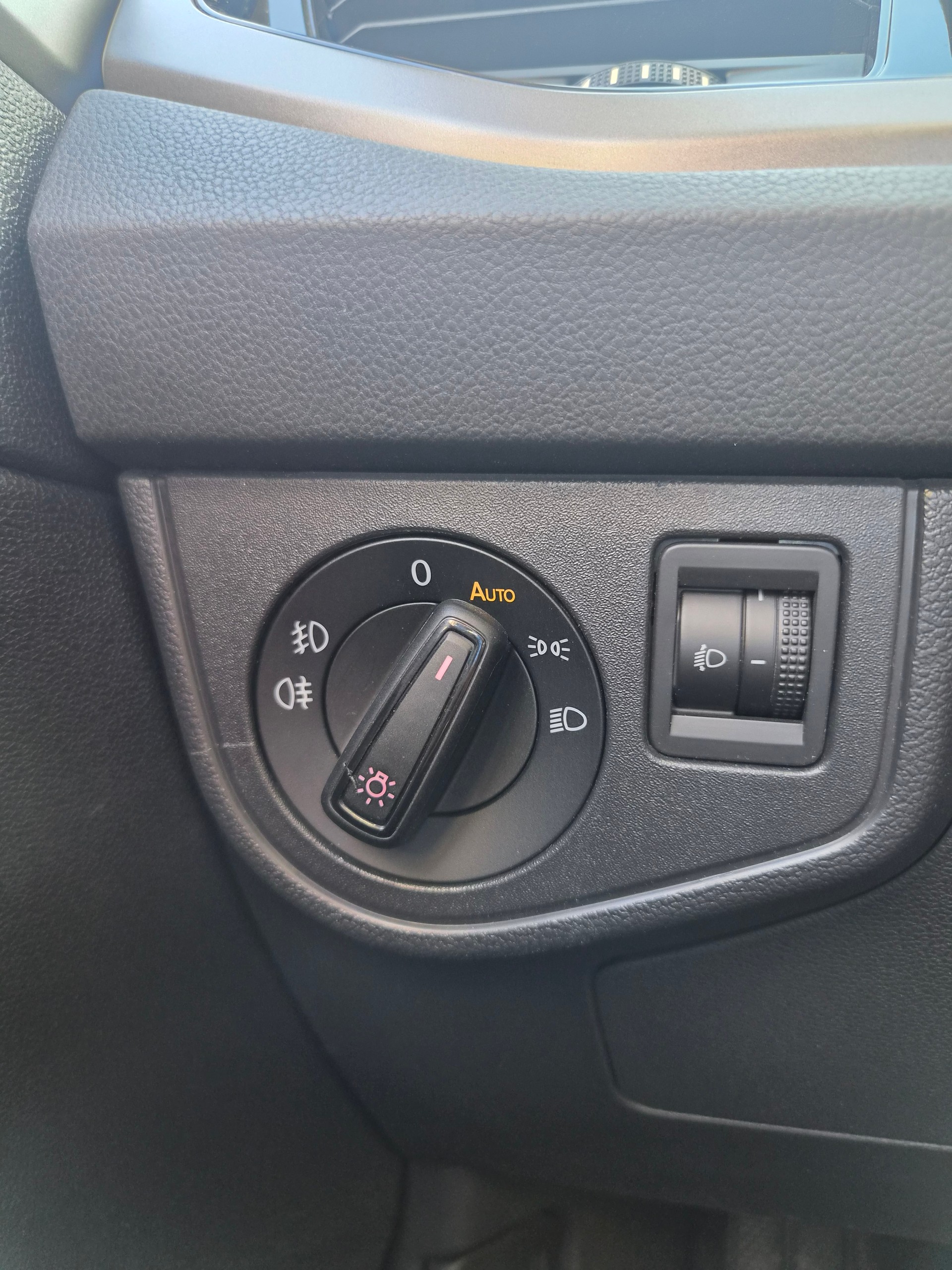 VW Polo 1.0 TSI BMT Comfortline DSG-image-11
