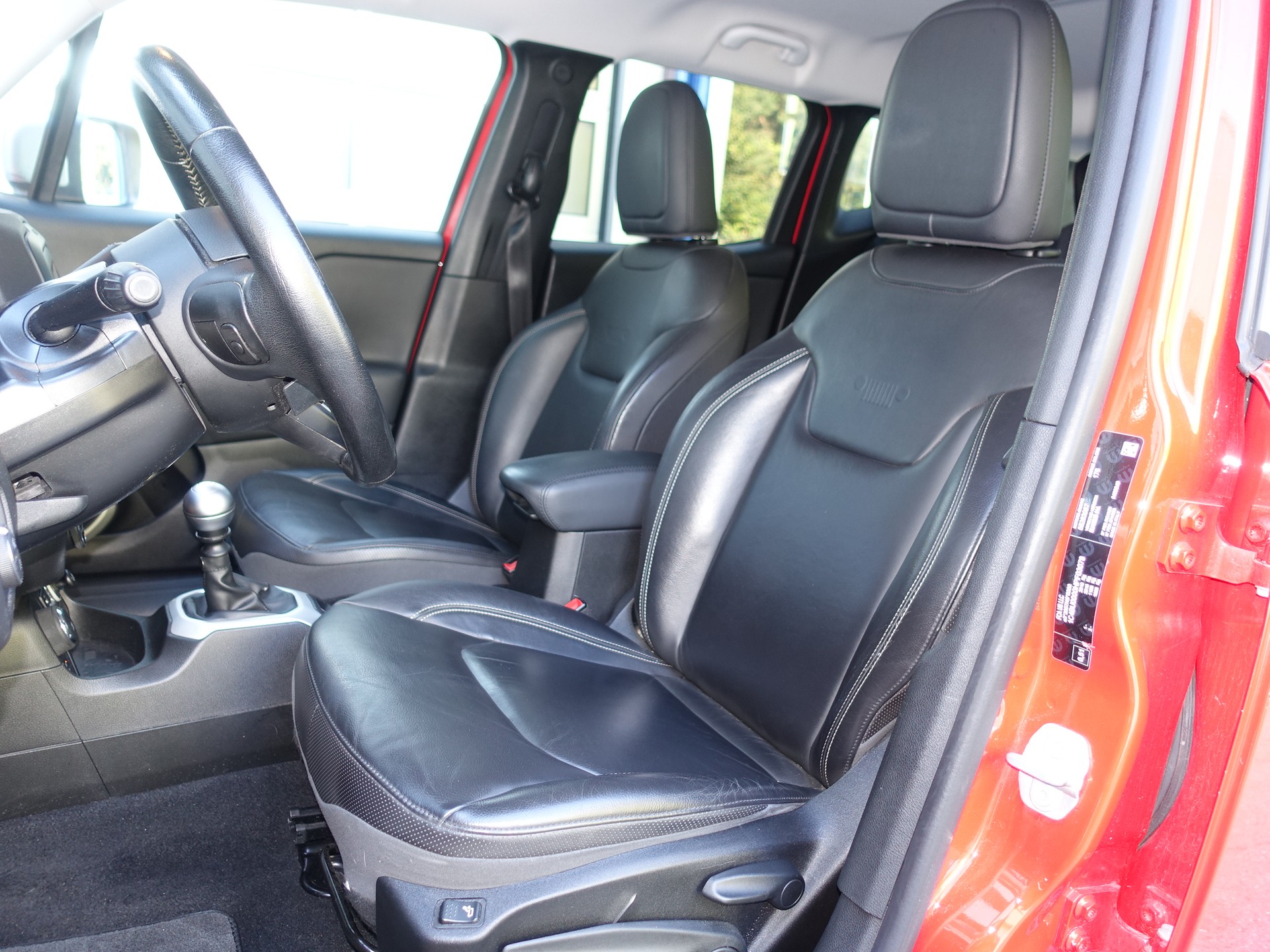 JEEP Renegade 2.0 CRD Limited AWD-image-14