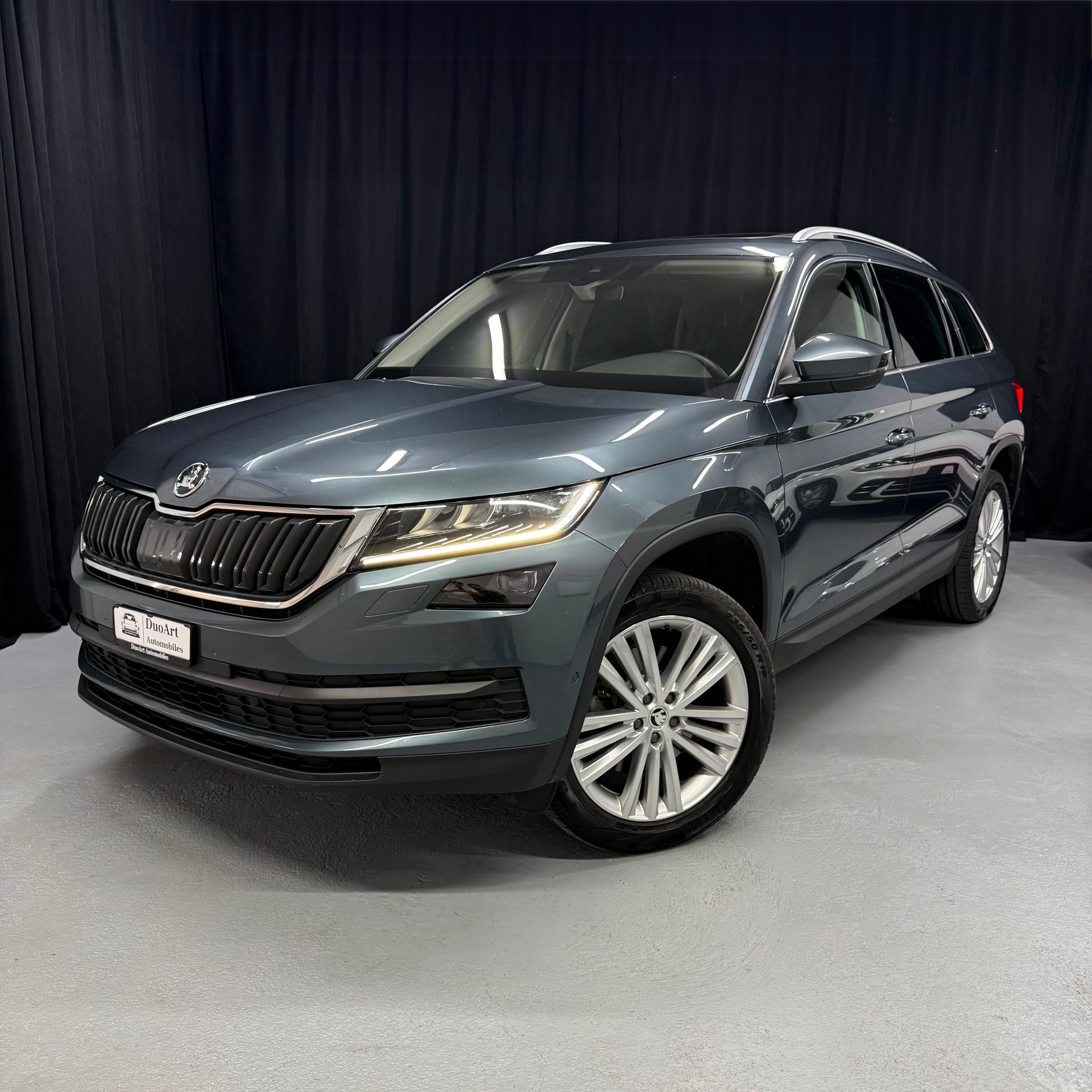 SKODA Kodiaq 2.0 TSI Style DSG 4x4 7 Sièges-image-2