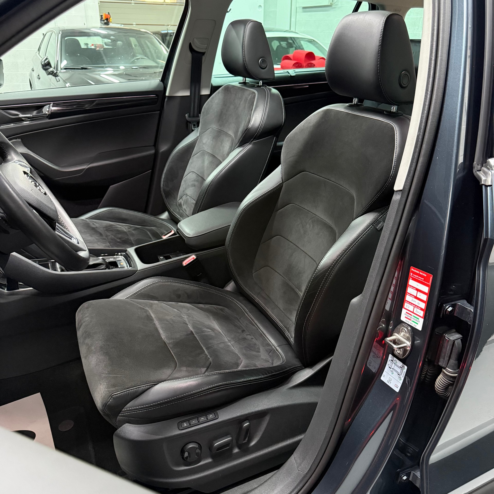SKODA Kodiaq 2.0 TSI Style DSG 4x4 7 Sièges-image-11