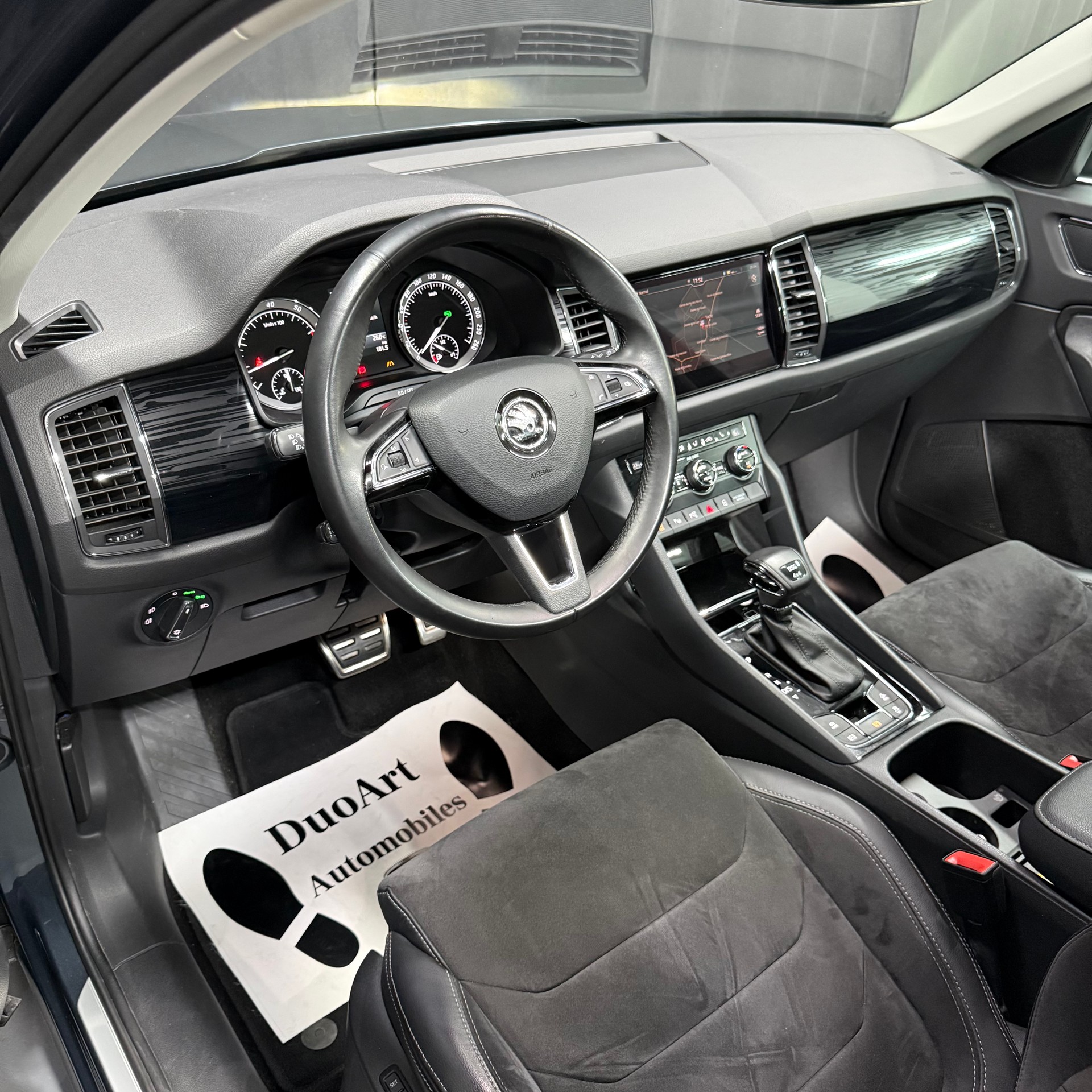 SKODA Kodiaq 2.0 TSI Style DSG 4x4 7 Sièges-image-8