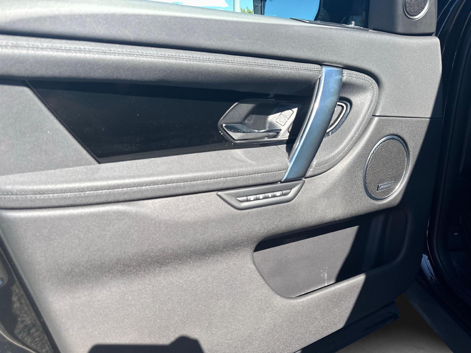 LAND ROVER Discovery Sport 2.0 SD4 200 SE-image-12