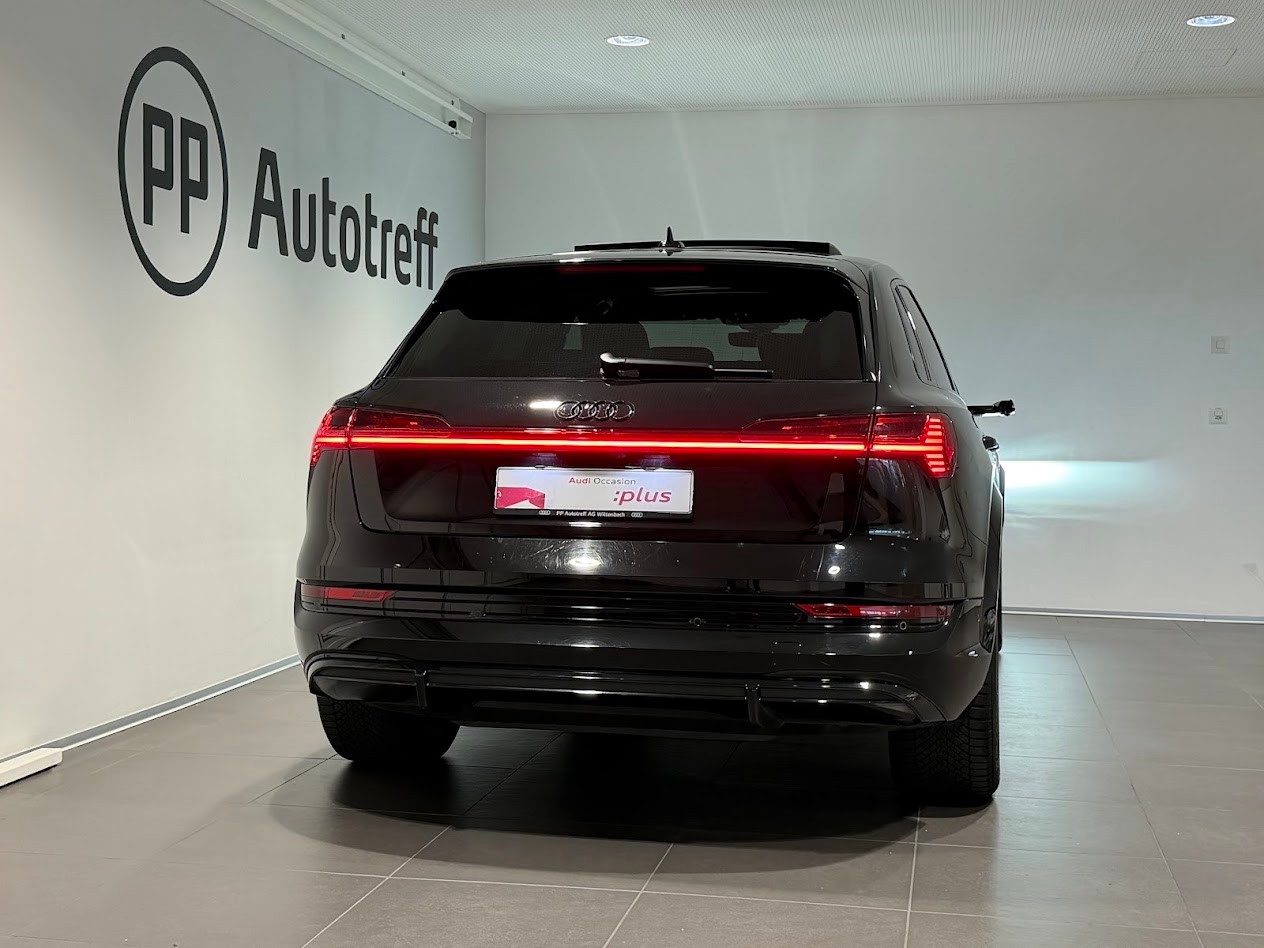 AUDI e-tron S quattro-image-13