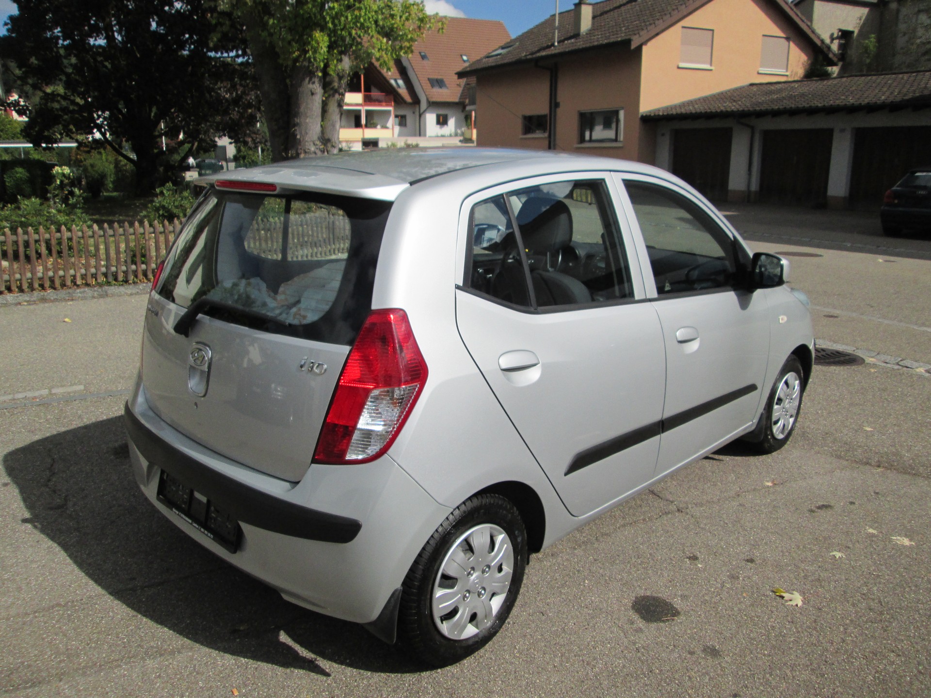 HYUNDAI i10 1.1 Style-image-4