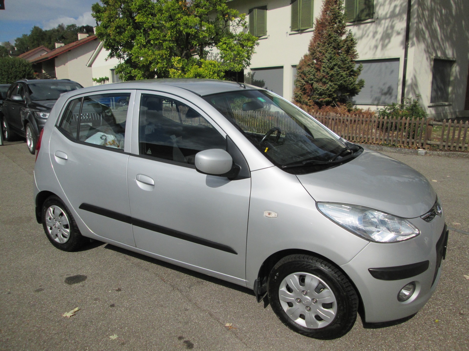 HYUNDAI i10 1.1 Style-image-5
