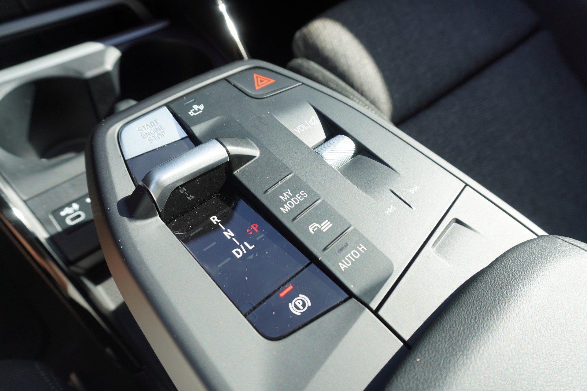 BMW X1 xDrive 20d 48V-image-27