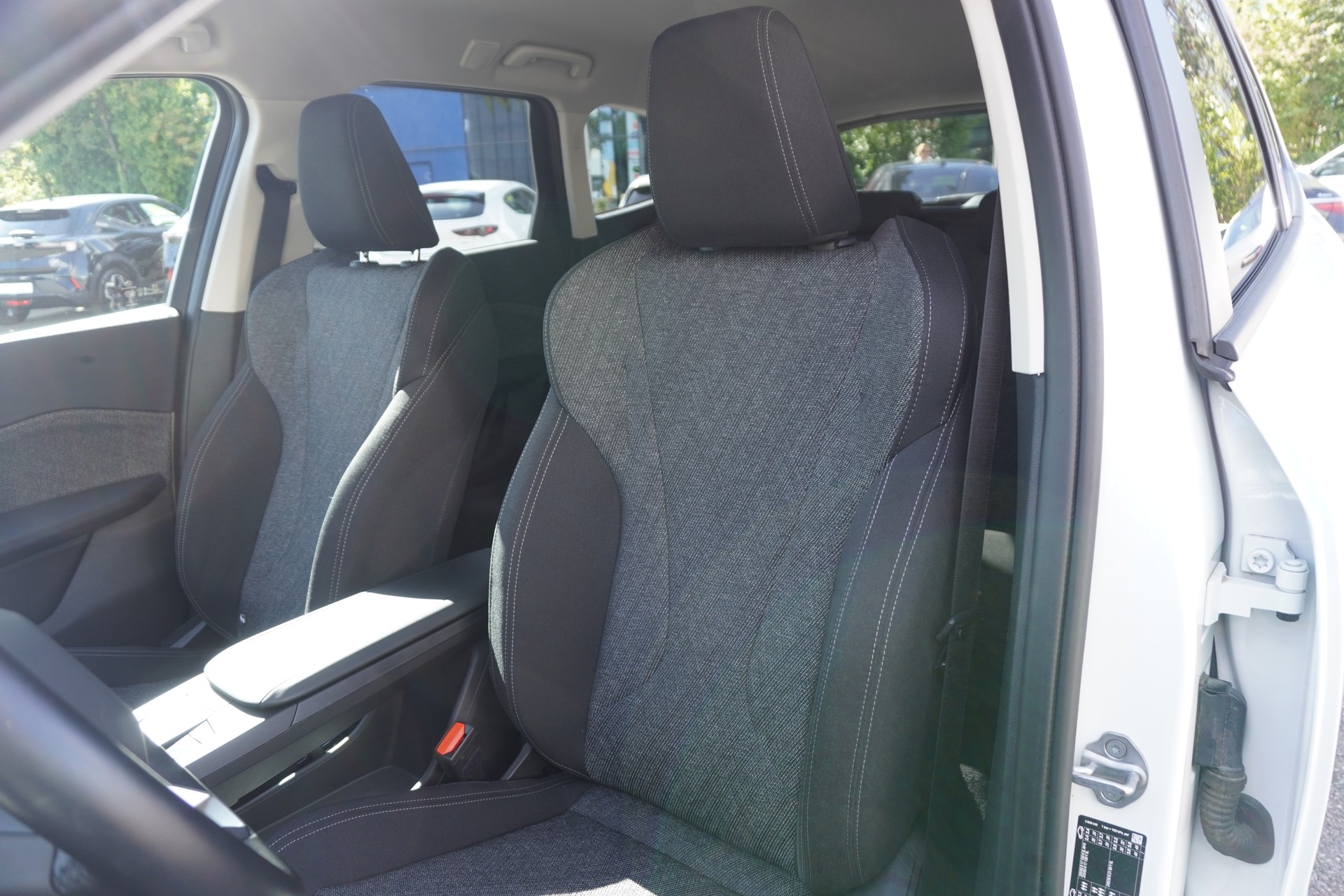 BMW X1 xDrive 20d 48V-image-19