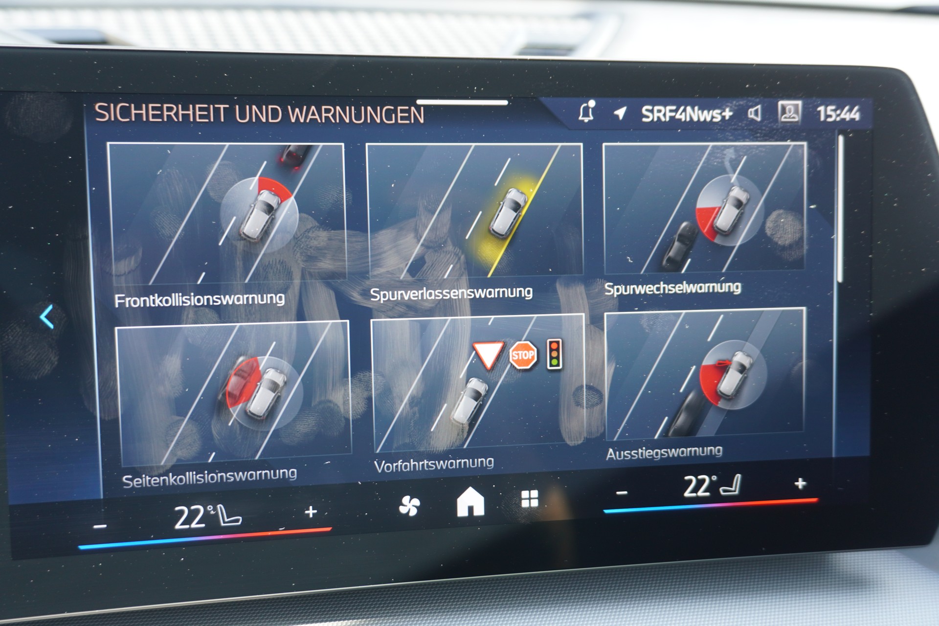 BMW X1 xDrive 20d 48V-image-38