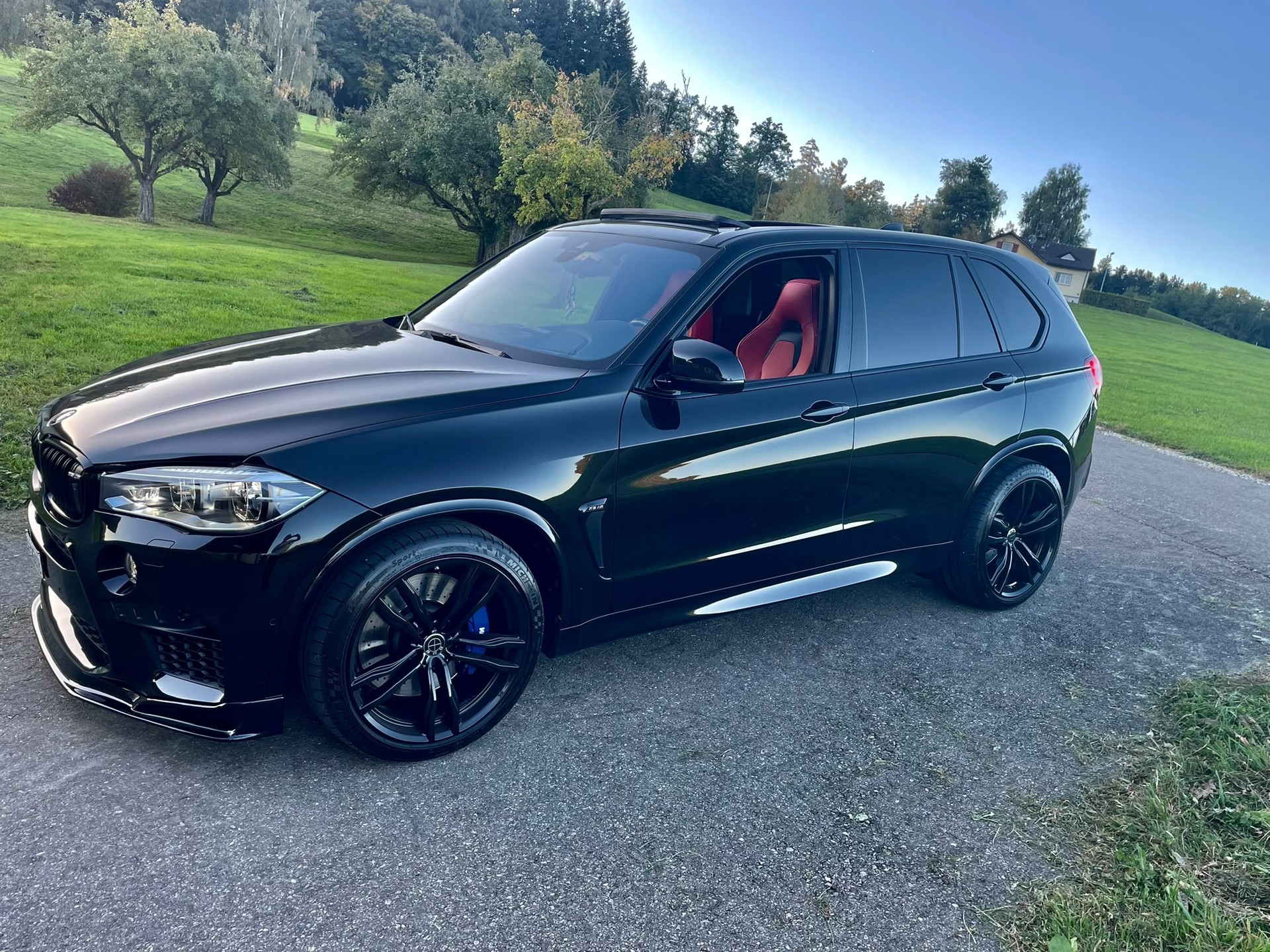 BMW X5M-image-1