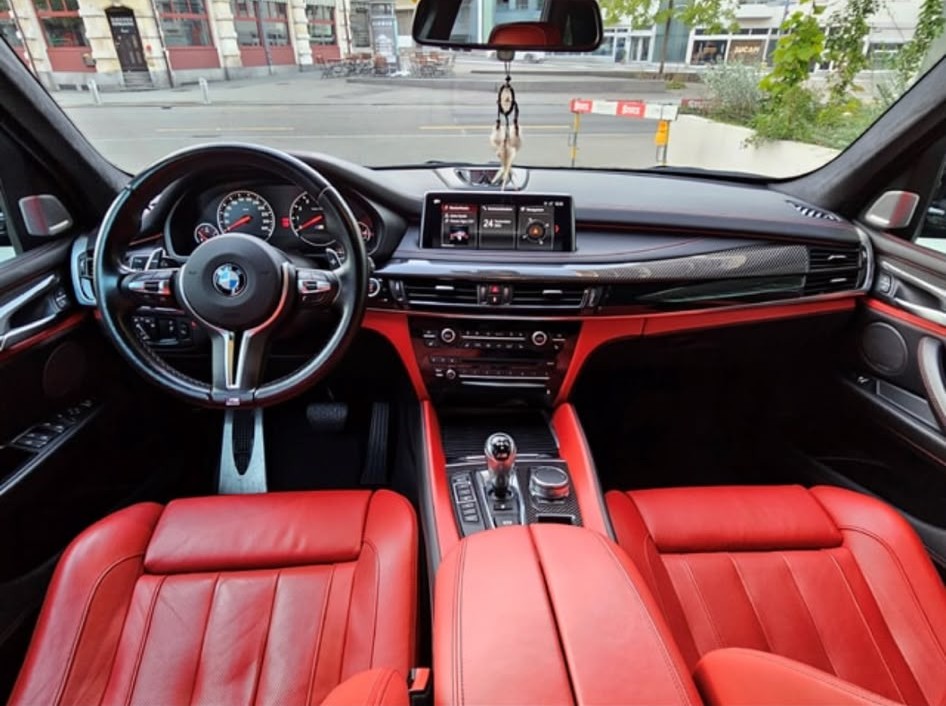 BMW X5M-image-3