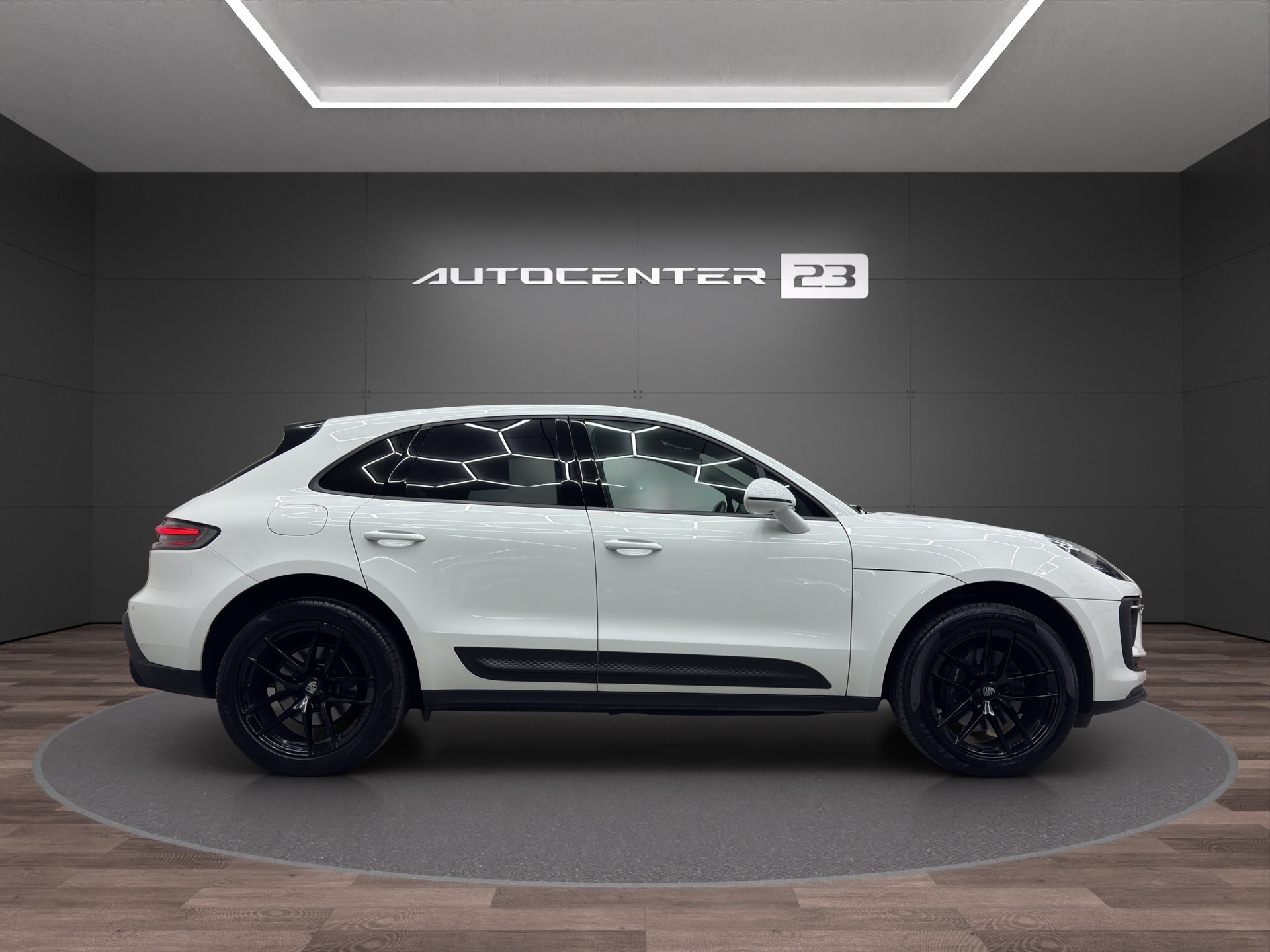PORSCHE Macan PDK-image-5