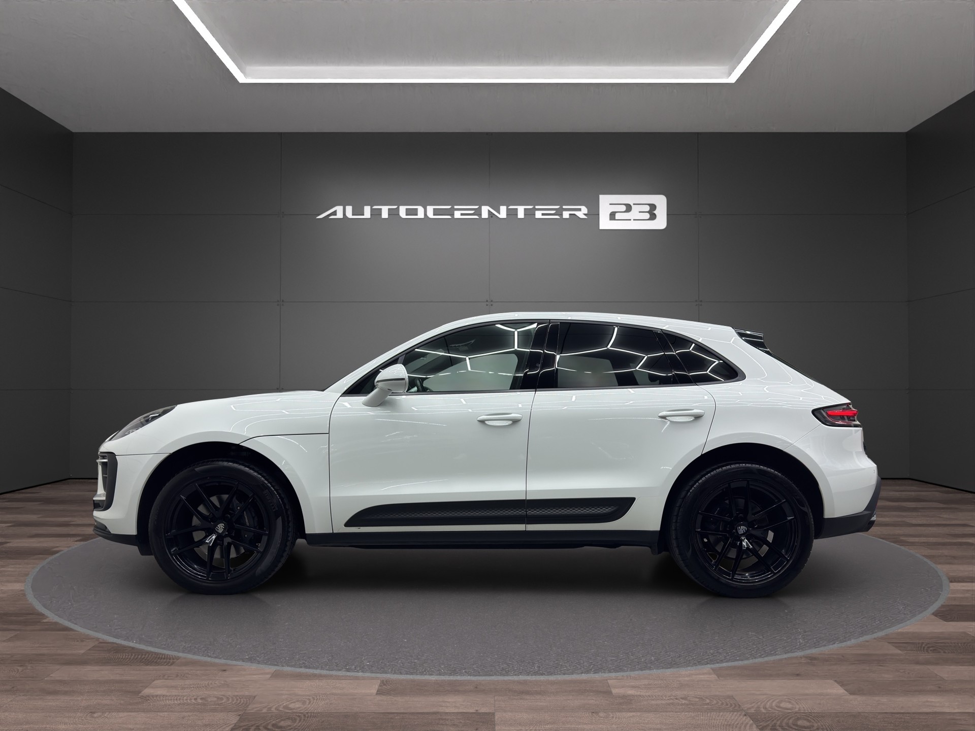 PORSCHE Macan PDK-image-1