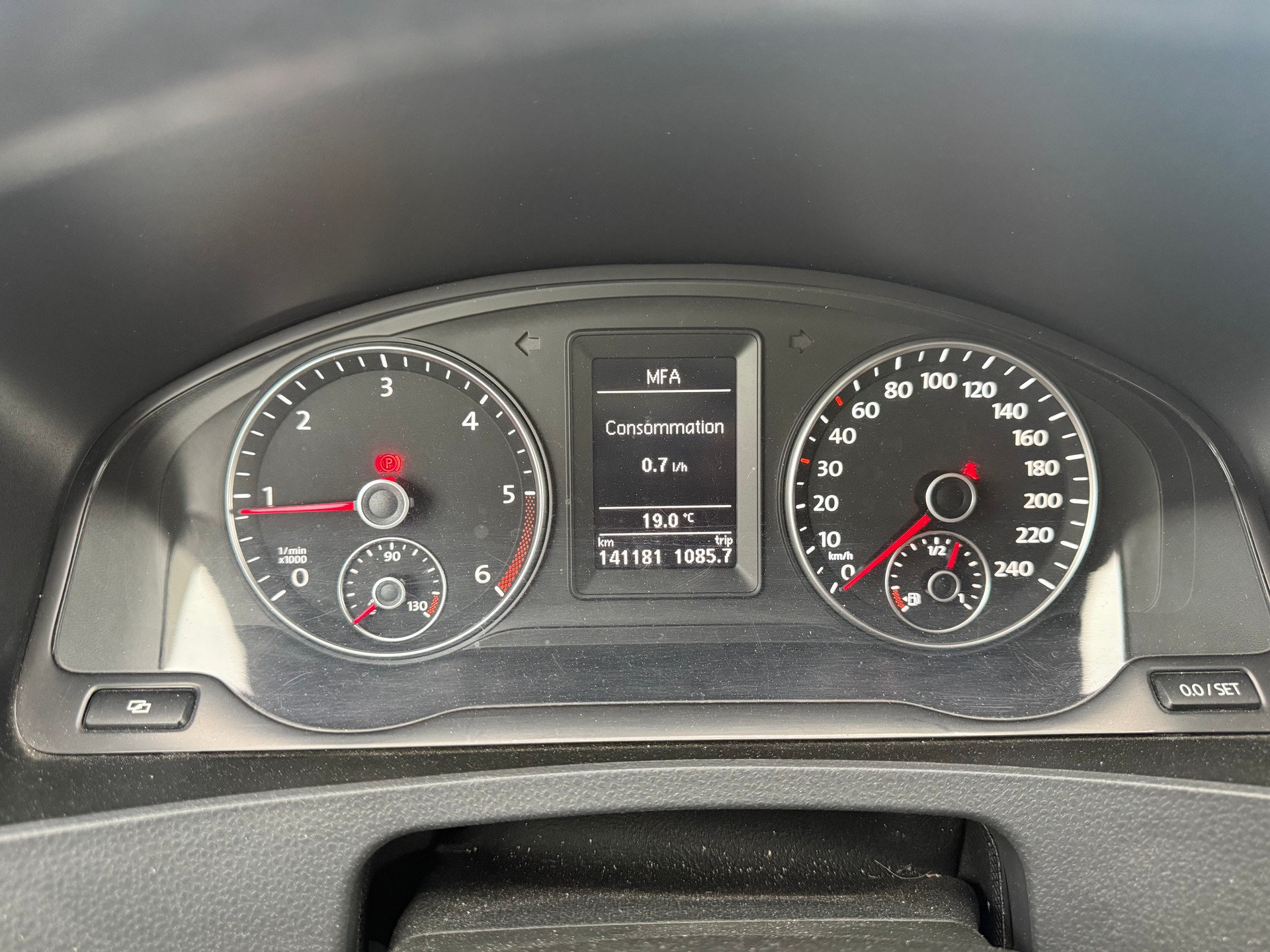 VW T5 Caravelle Comfortline 2.0 TDI CR DSG-image-14