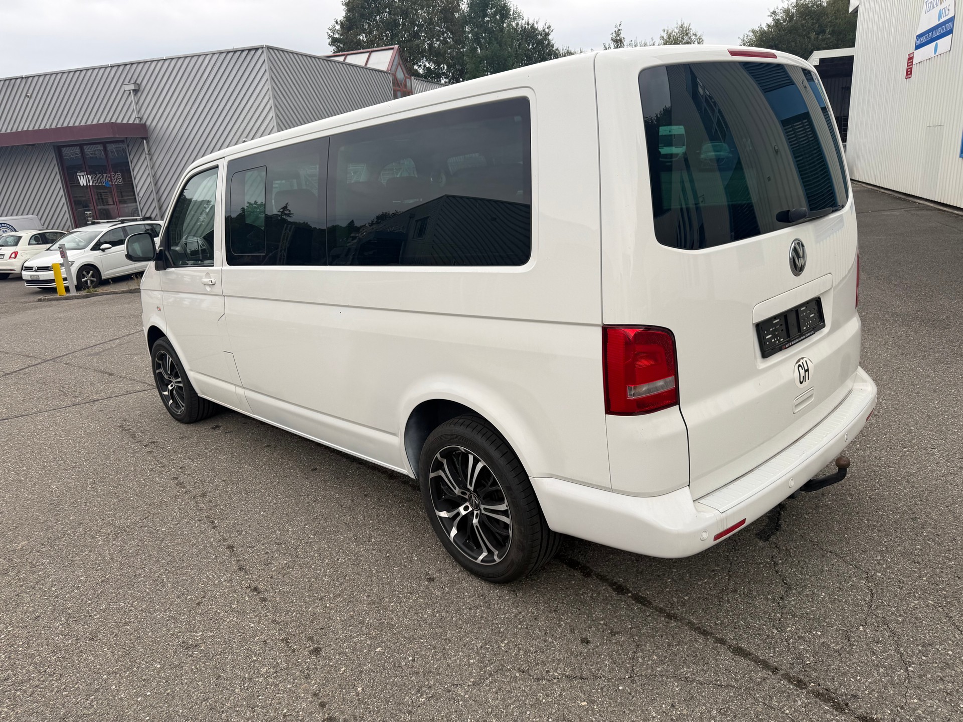 VW T5 Caravelle Comfortline 2.0 TDI CR DSG-image-5