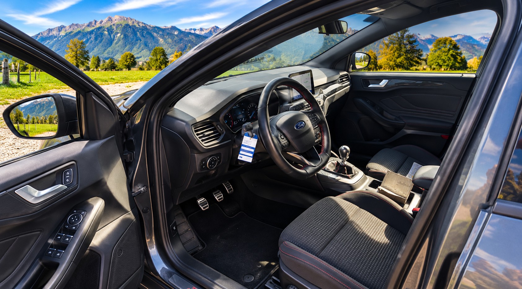 FORD Focus 1.0 mHEV ST Line X-image-10