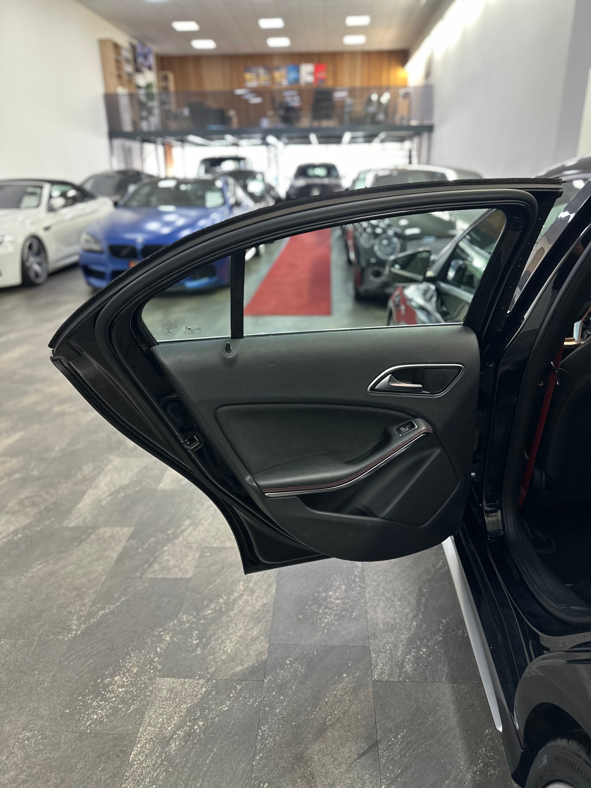 MERCEDES-BENZ A 45 AMG 4Matic Speedshift 7G-DCT-image-16
