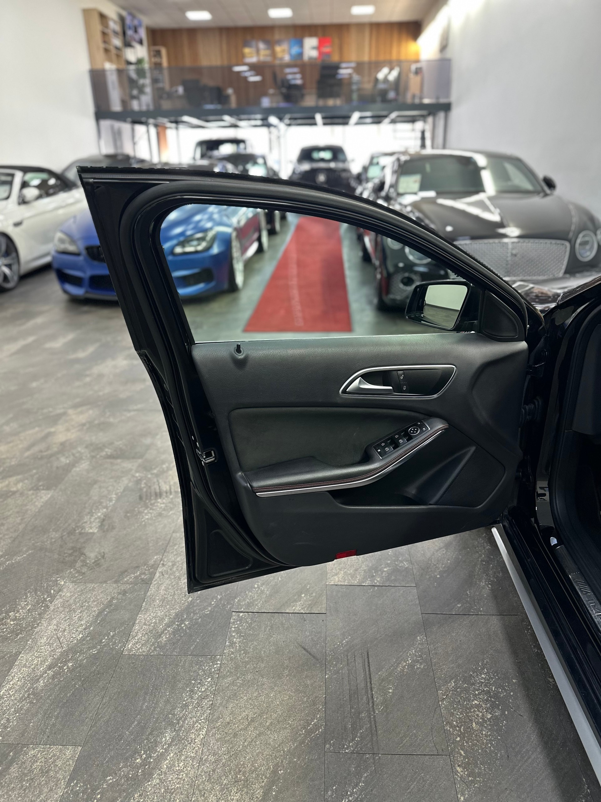 MERCEDES-BENZ A 45 AMG 4Matic Speedshift 7G-DCT-image-15