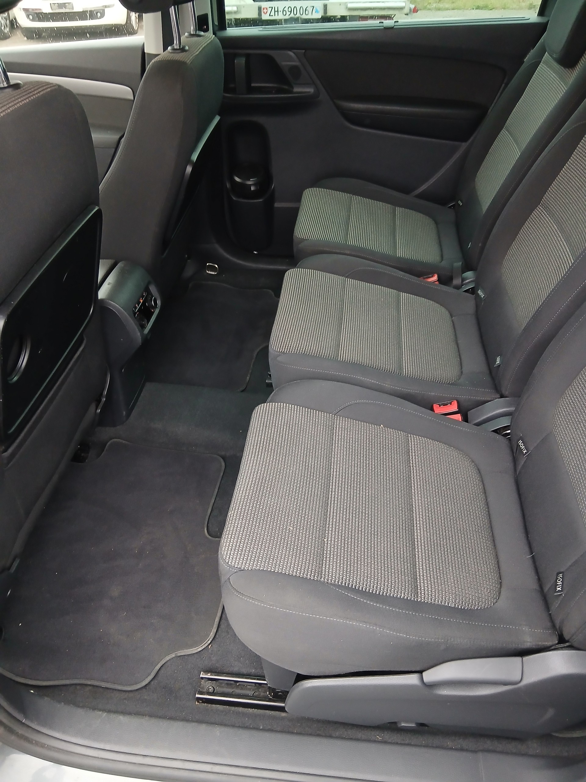 VW Sharan 2.0 TDI BlueMotion Technology Design-image-9
