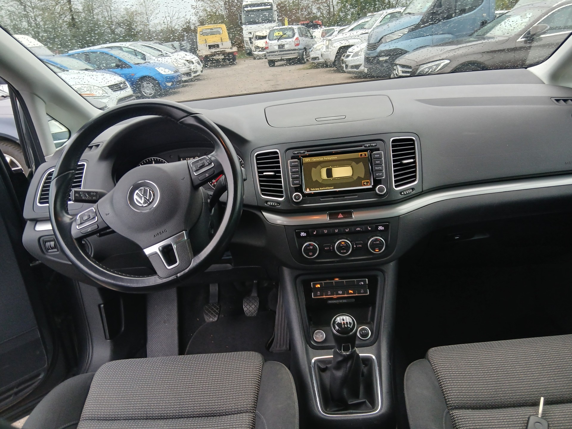 VW Sharan 2.0 TDI BlueMotion Technology Design-image-7