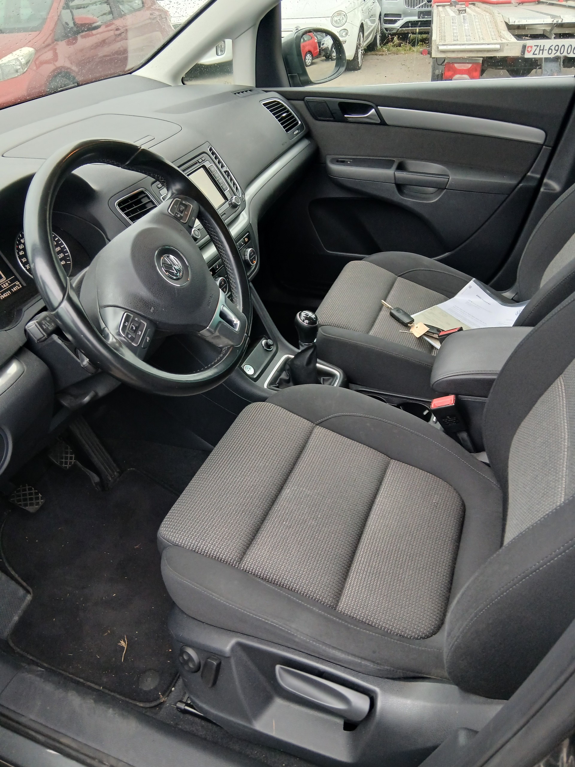 VW Sharan 2.0 TDI BlueMotion Technology Design-image-8