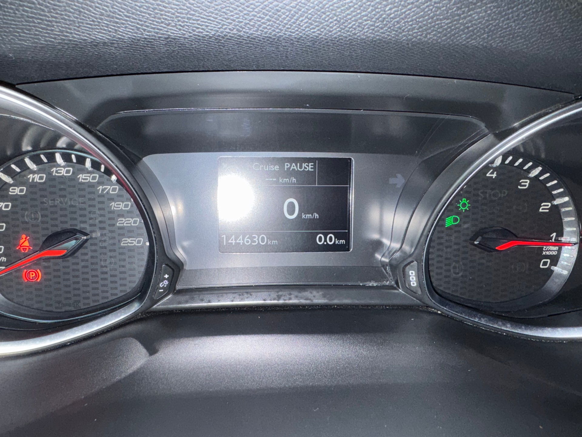PEUGEOT 308 1.6 GTi-image-6