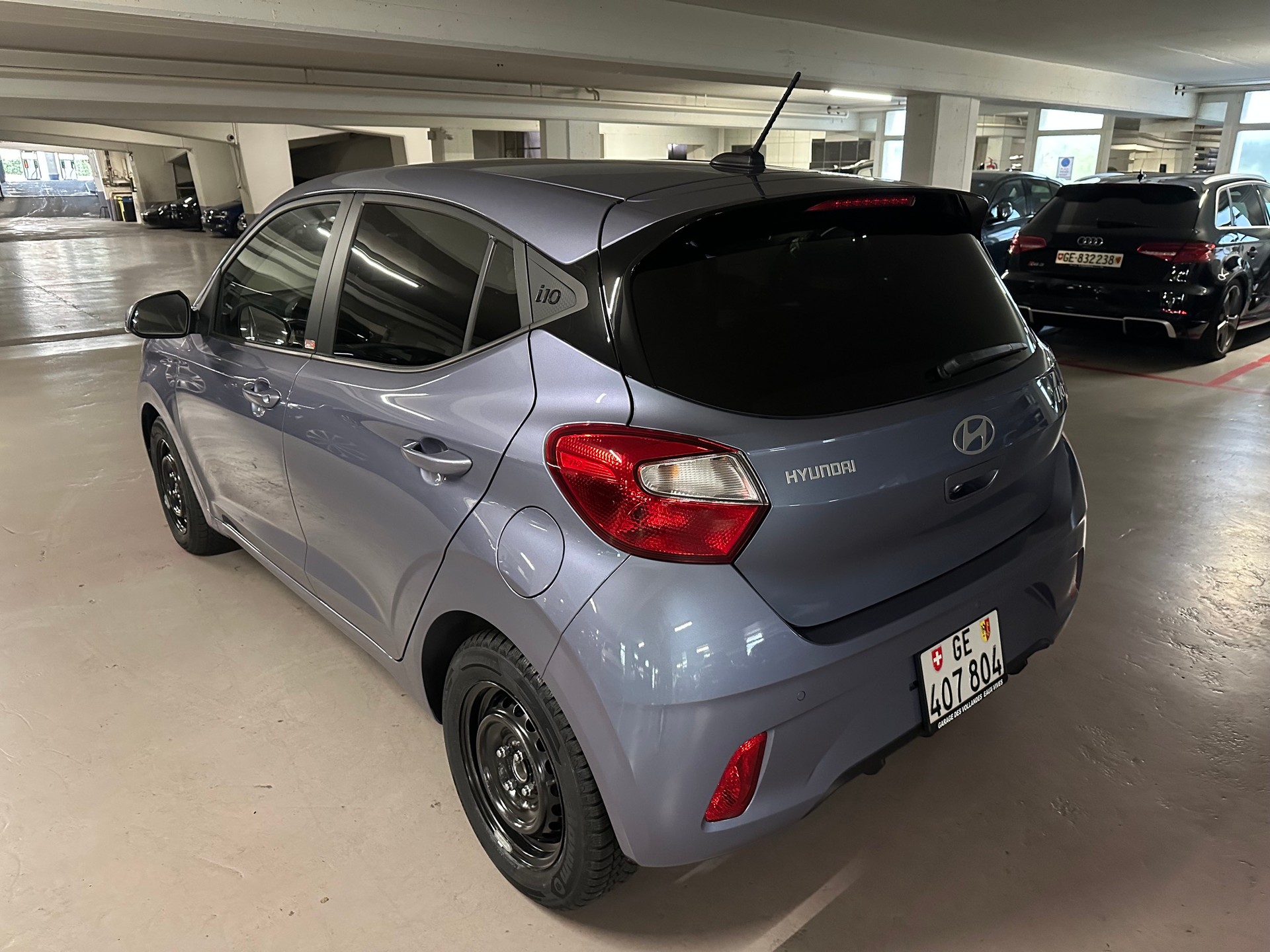 HYUNDAI i10 1.2 Amplia Aut.-image-2
