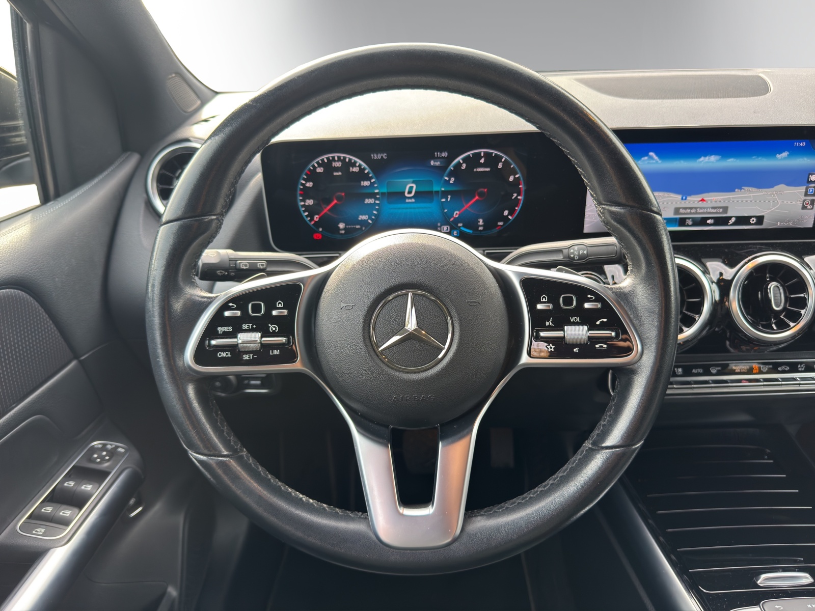 MERCEDES-BENZ B 200 Progressive 7G-DCT-image-10