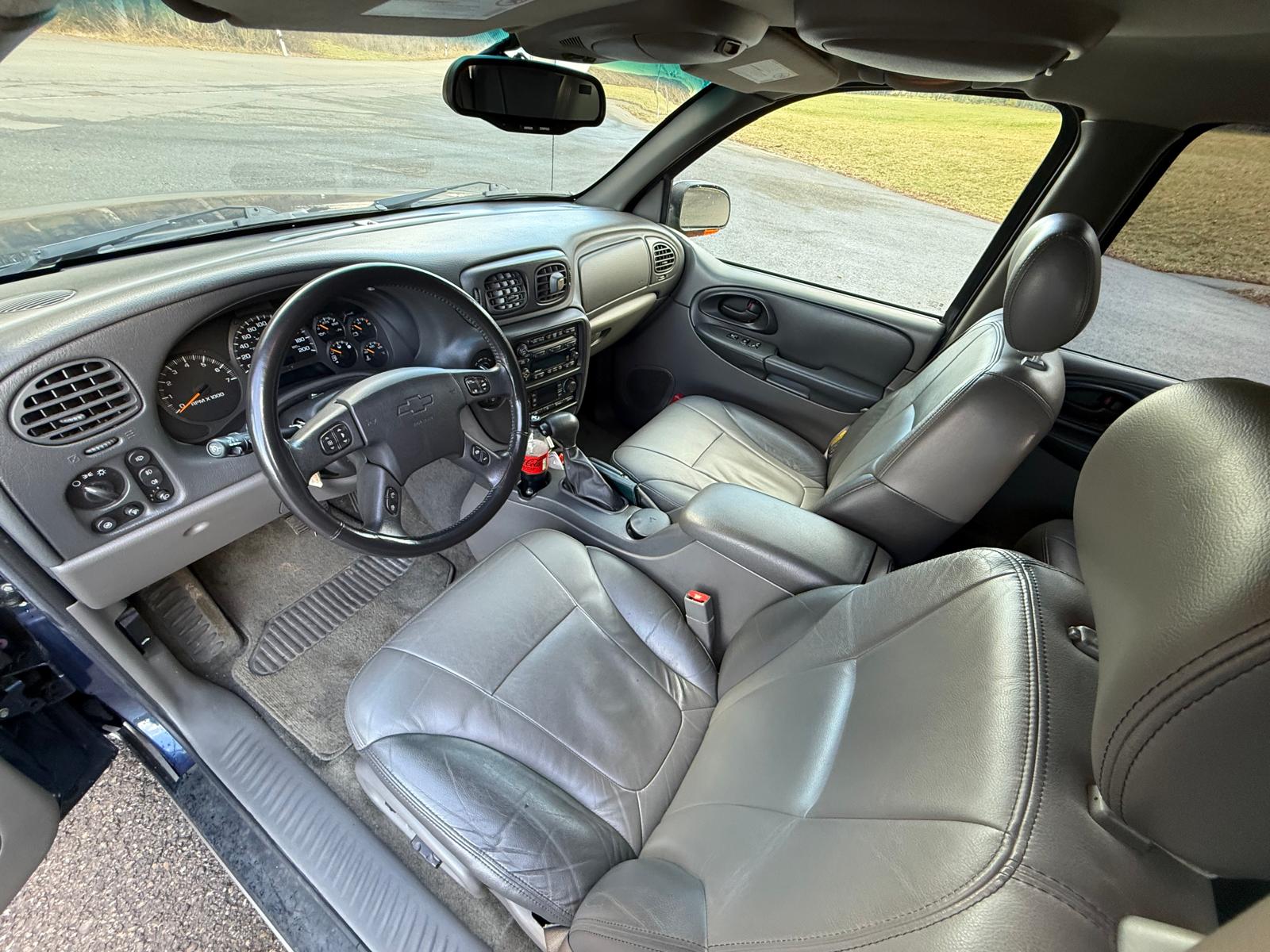 CHEVROLET 4.2 LT Premium-image-3