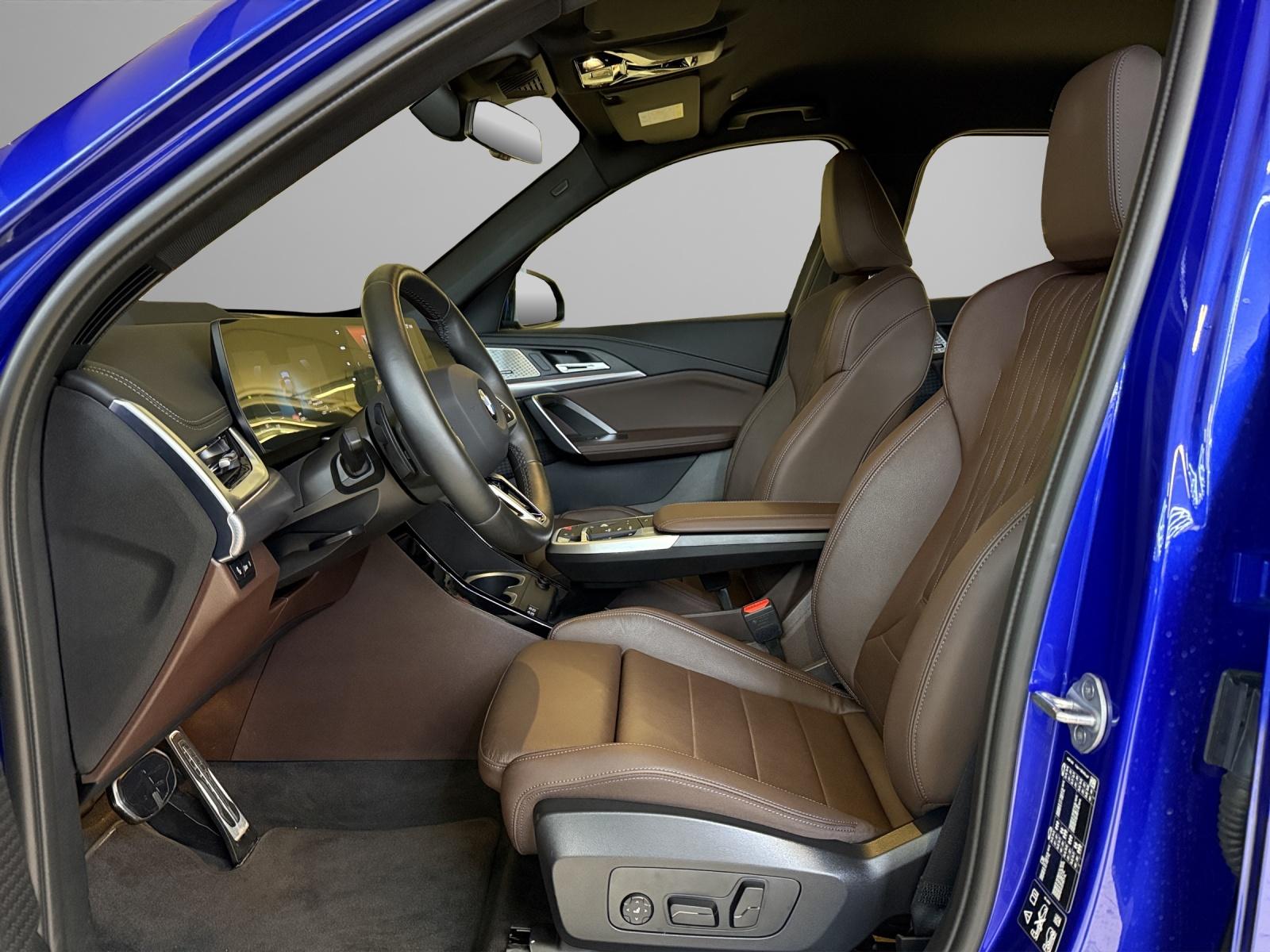 BMW X1 23i xDrive M-SportPaket-image-11