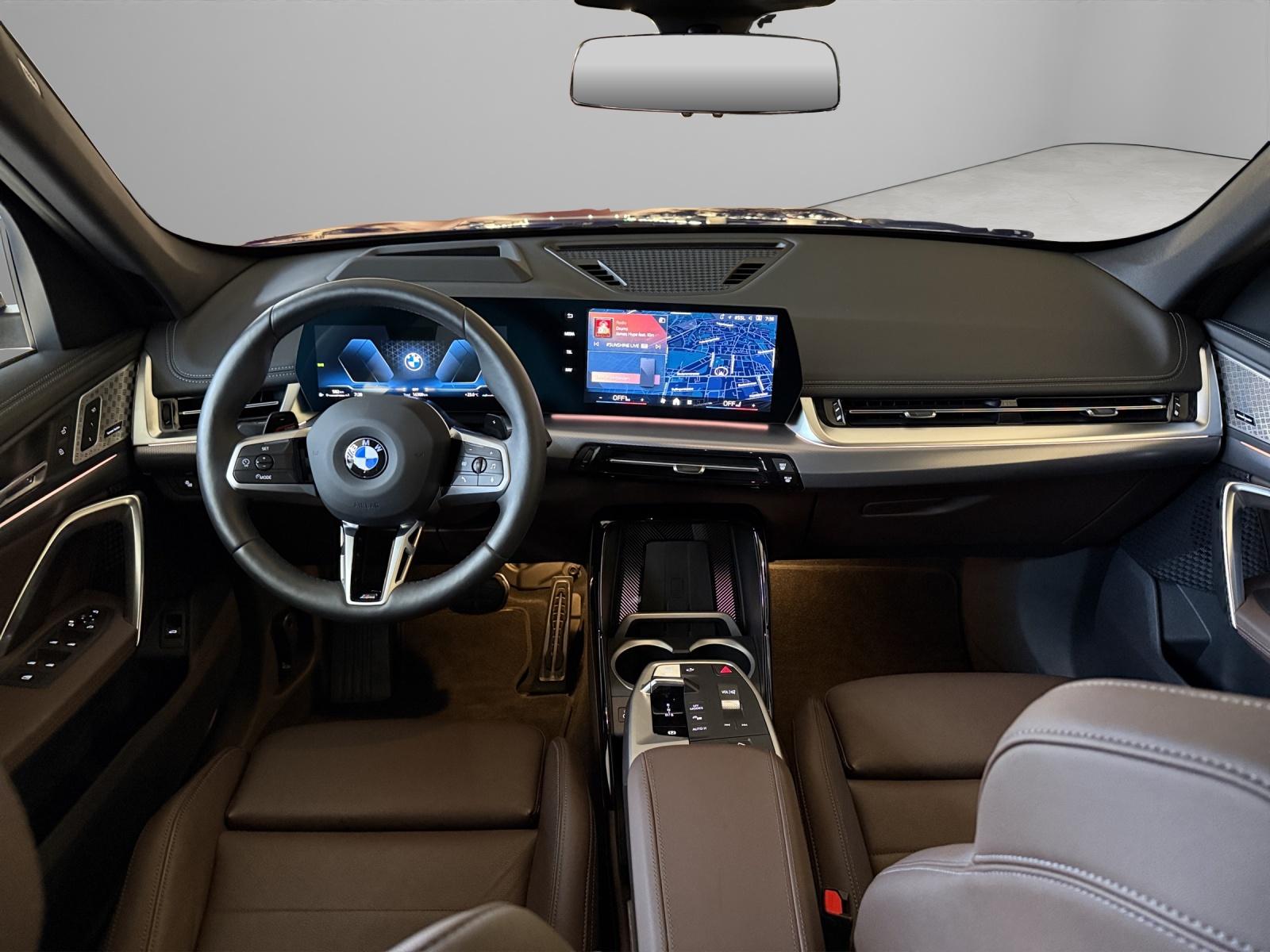 BMW X1 23i xDrive M-SportPaket-image-13