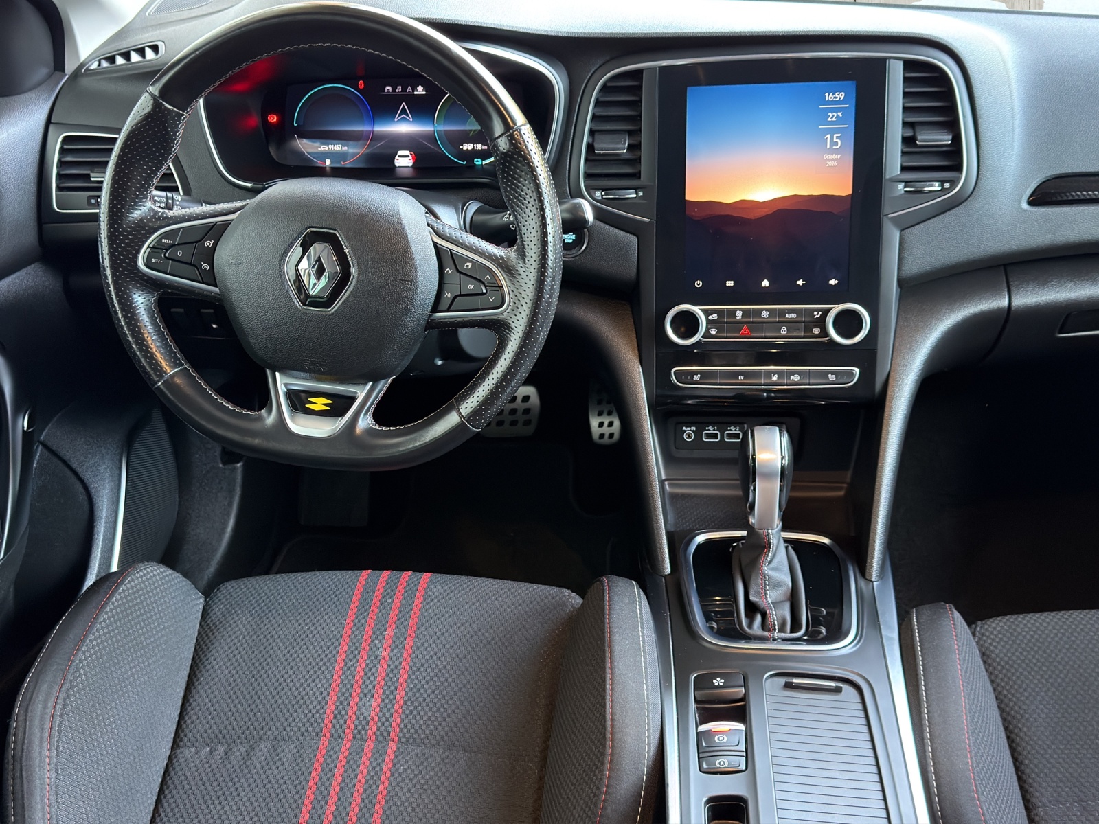 RENAULT Mégane Grandtour 1.6 E-Tech R.S. Line-image-9