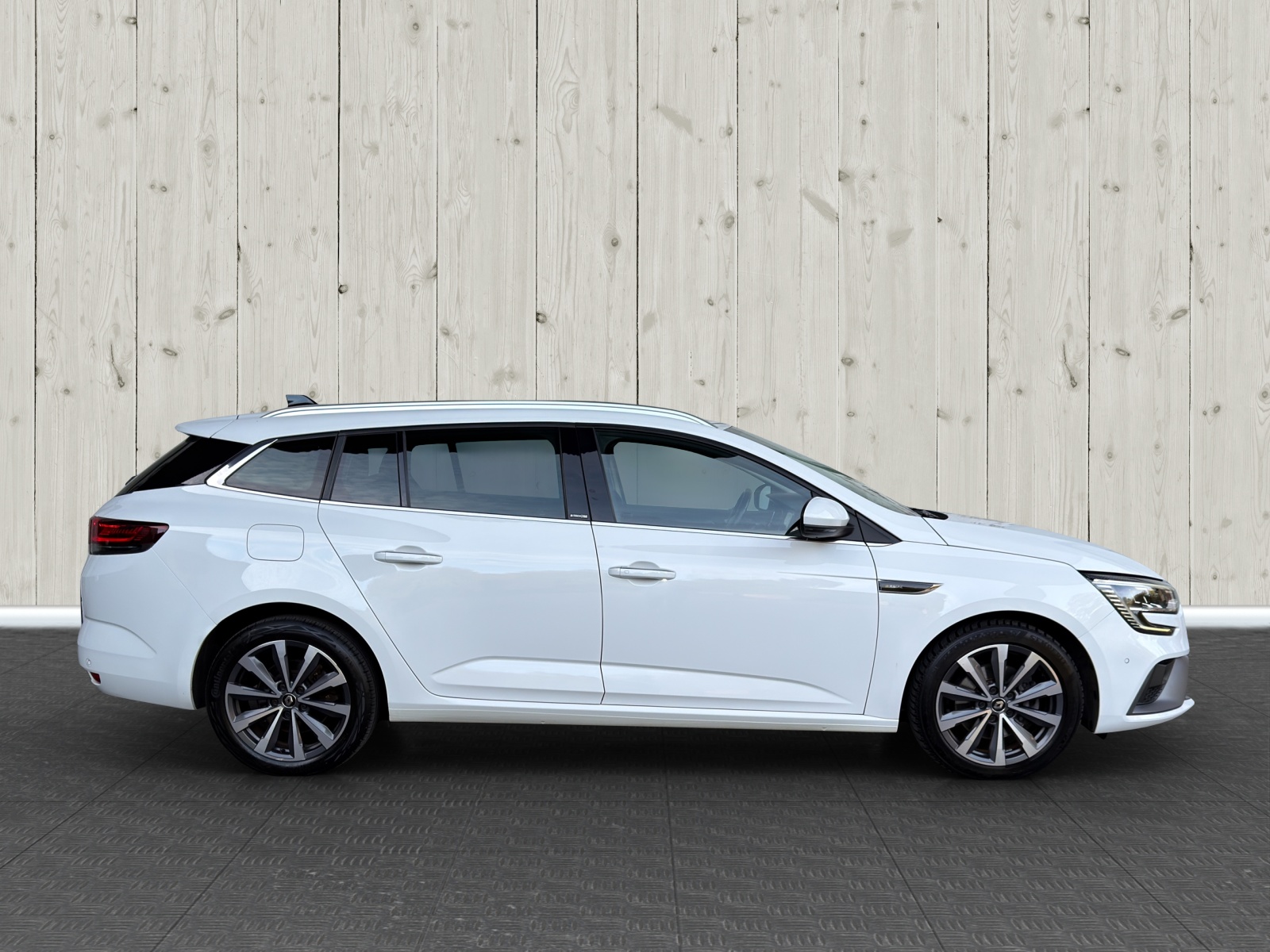 RENAULT Mégane Grandtour 1.6 E-Tech R.S. Line-image-7