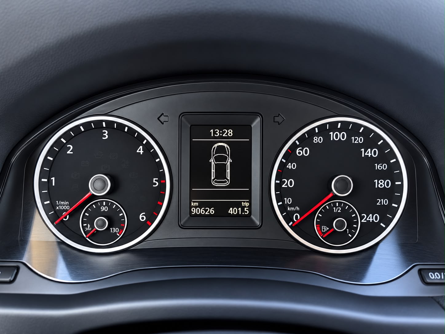 VW Tiguan 2.0 TDI Sport&Style DSG-image-11